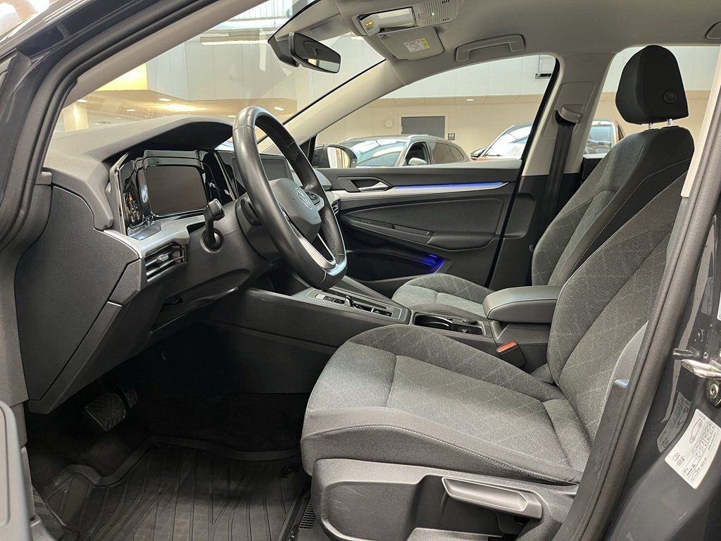 Volkswagen Golf Life 1.0 eTSI 2023, bild 5/10