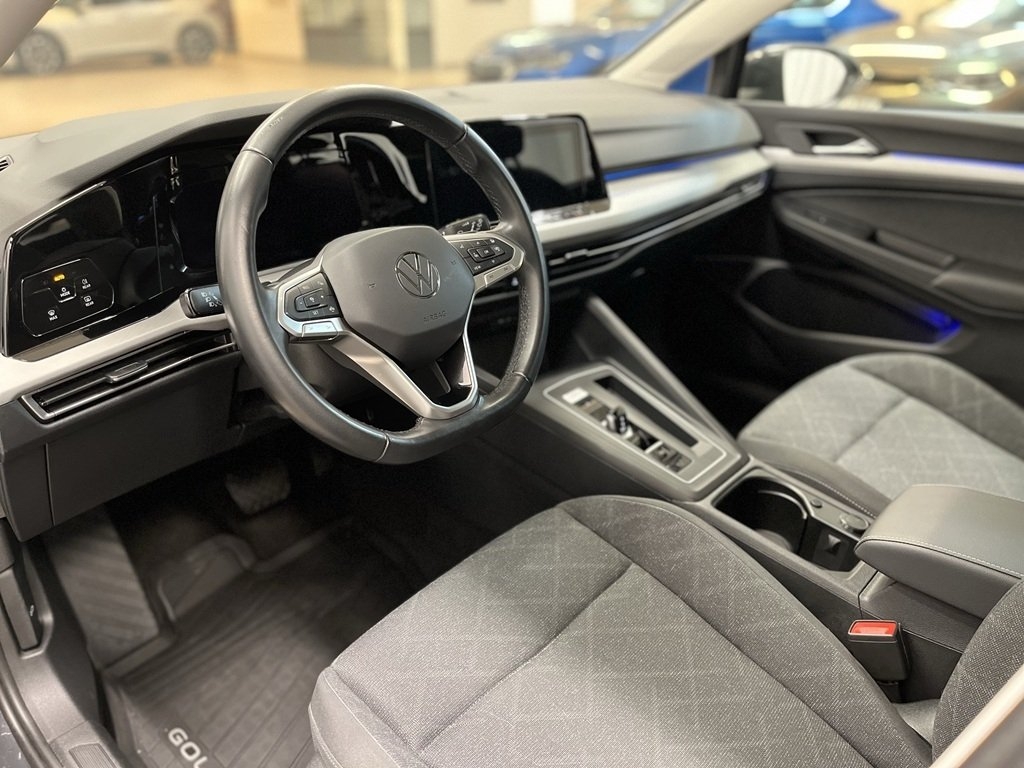 Volkswagen Golf Life 1.0 eTSI 2023, bild 6/10