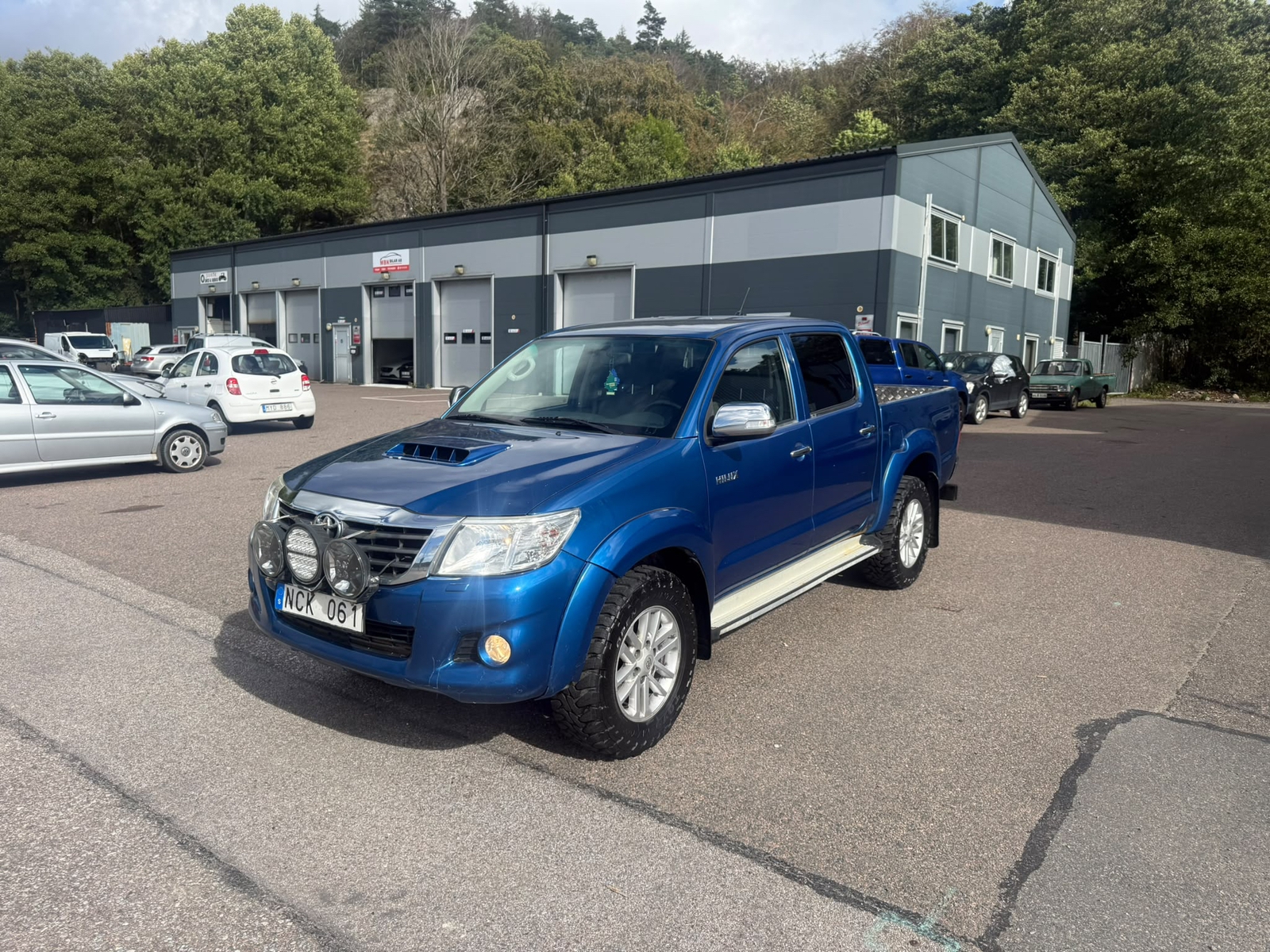 Toyota HiLux 2012, bild 2/8