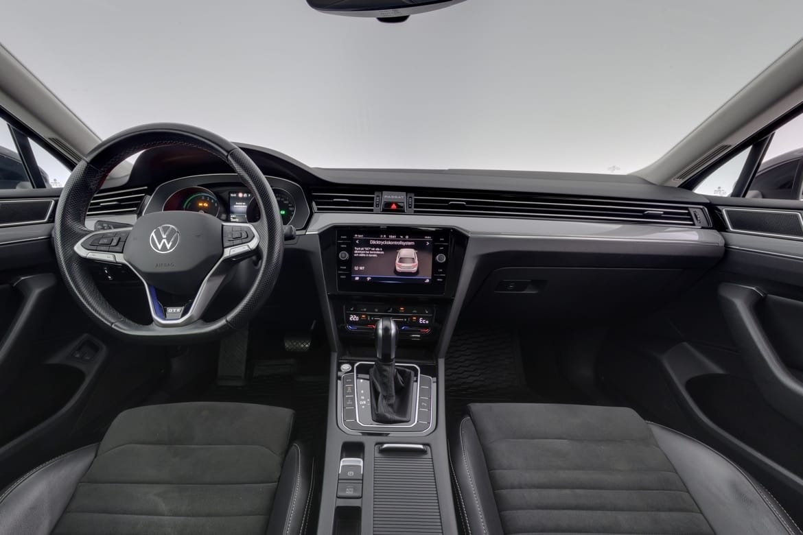 Volkswagen Passat 2023, bild 7/10