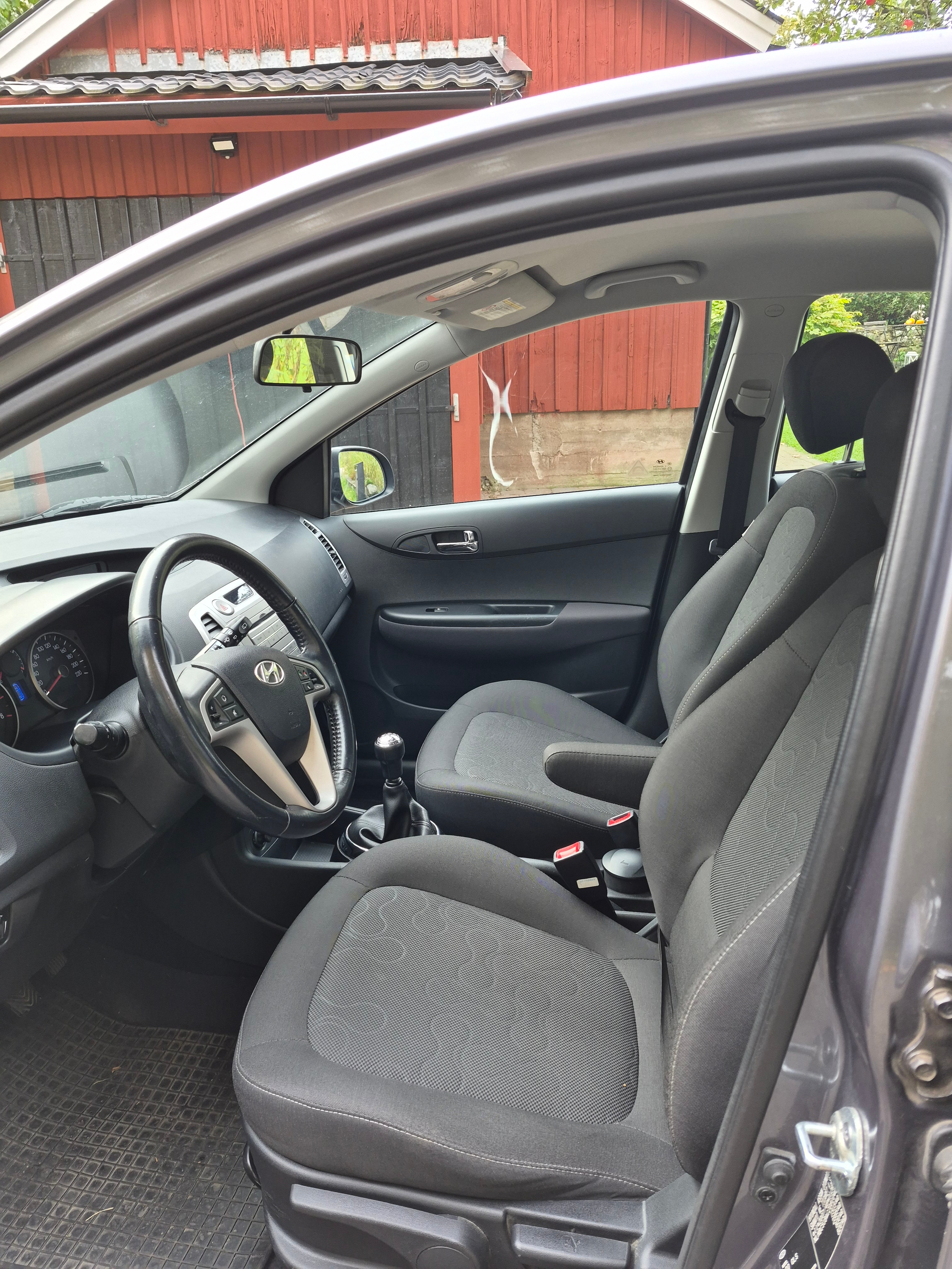 Hyundai i20 5-dörrar 1.2 Manuell 2012, bild 5/10