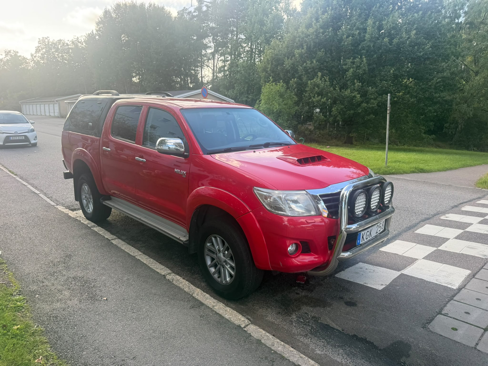 Toyota HiLux 2013, bild 2/7