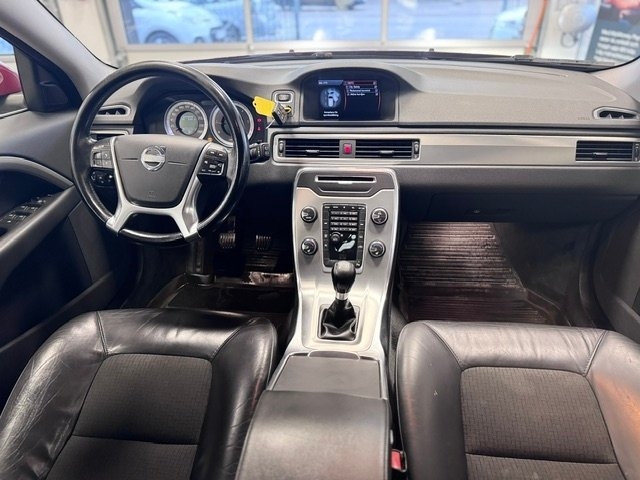 Volvo V70 DRIVe Momentum 2012, kuva 7/10