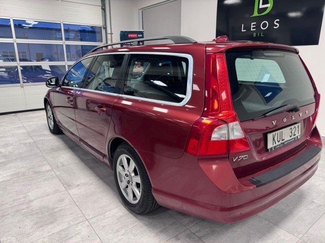Volvo V70 DRIVe Momentum 2012, kuva 2/10