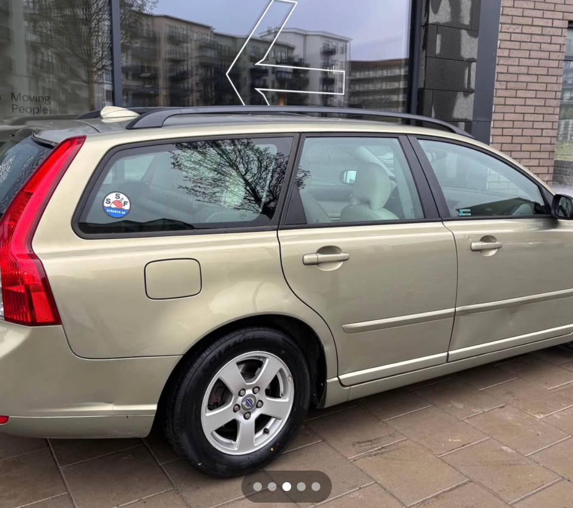 Volvo V50 1.8F Manuell 2009, bild 2/5