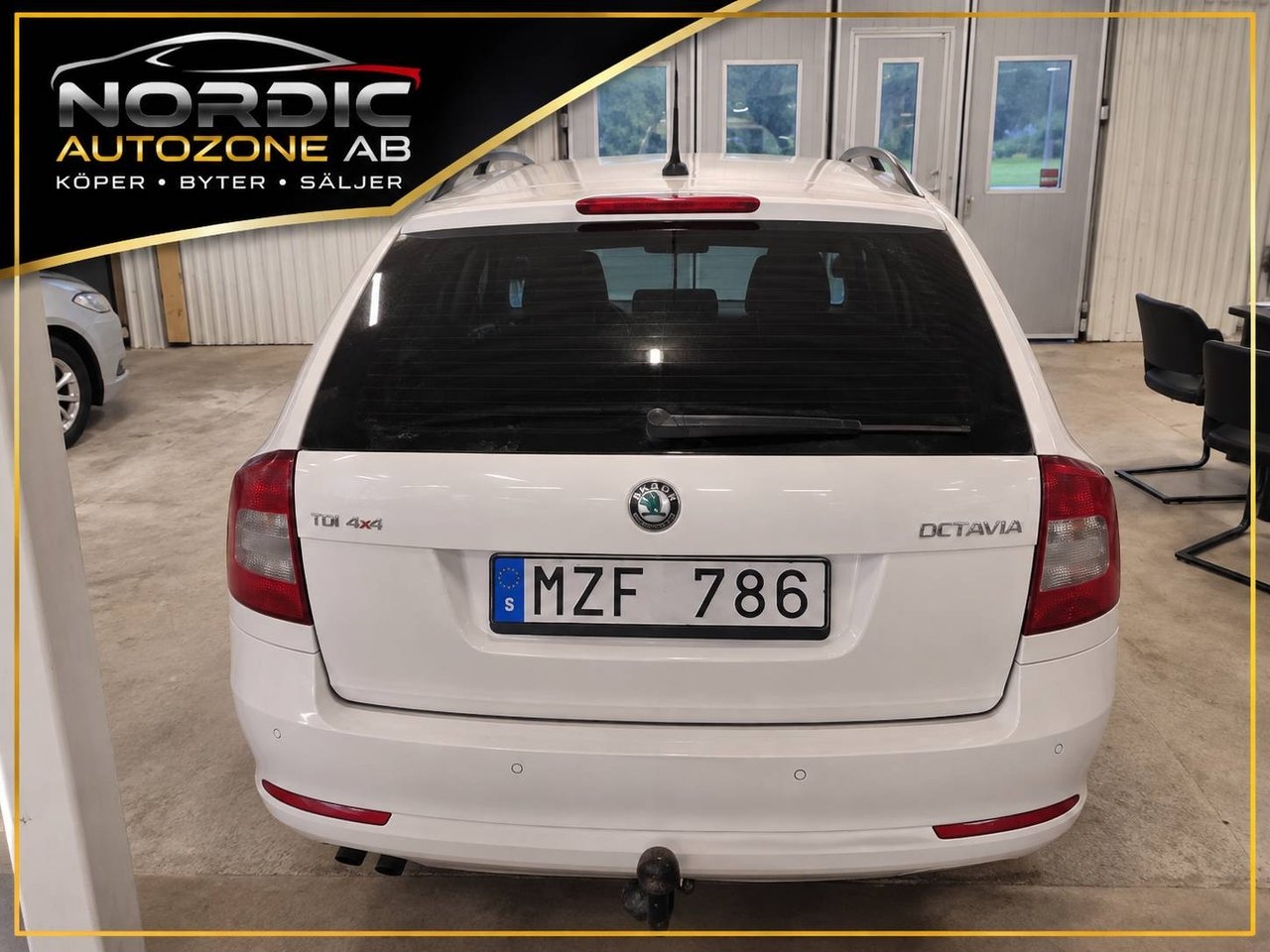 Skoda Octavia 2013, bild 7/8