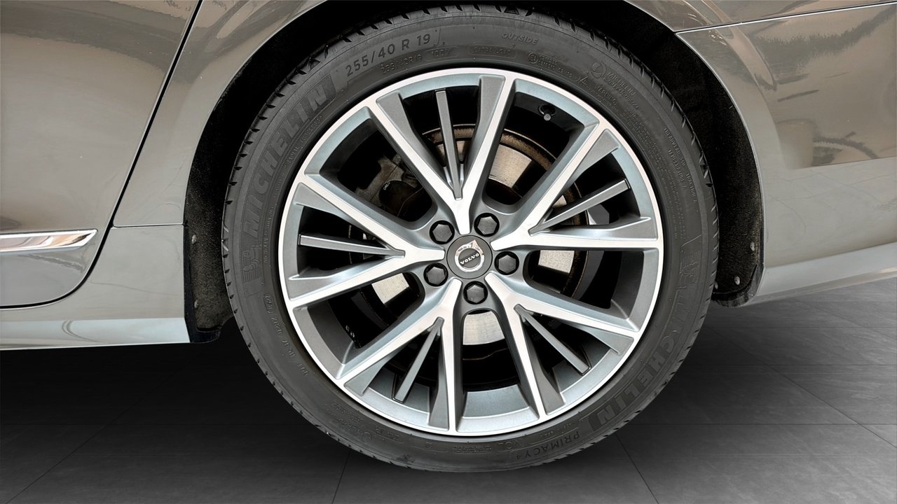 Volvo V90 2020, kuva 6/10