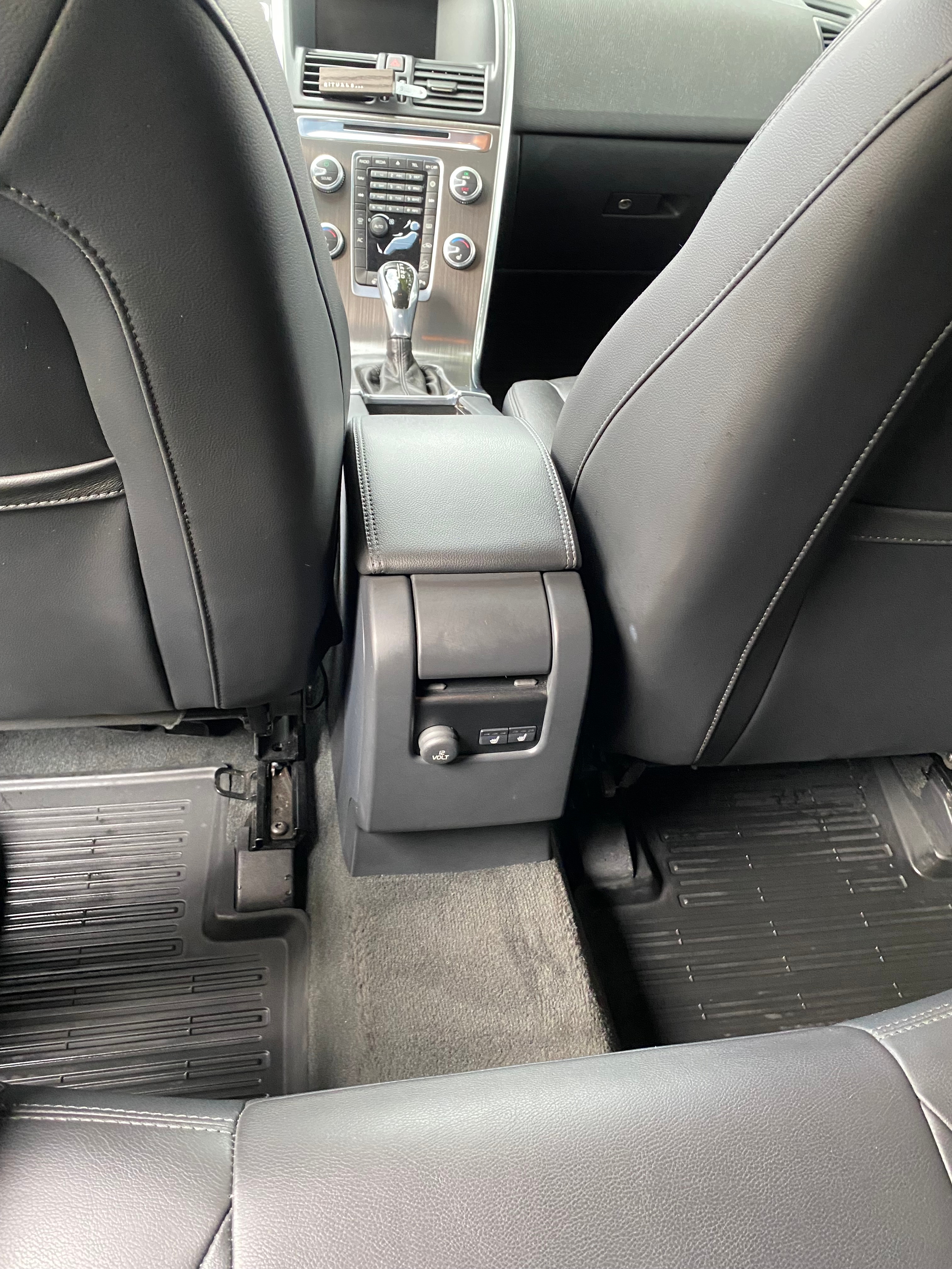 Volvo XC60 D4 AWD Geartronic 2015, bild 3/6