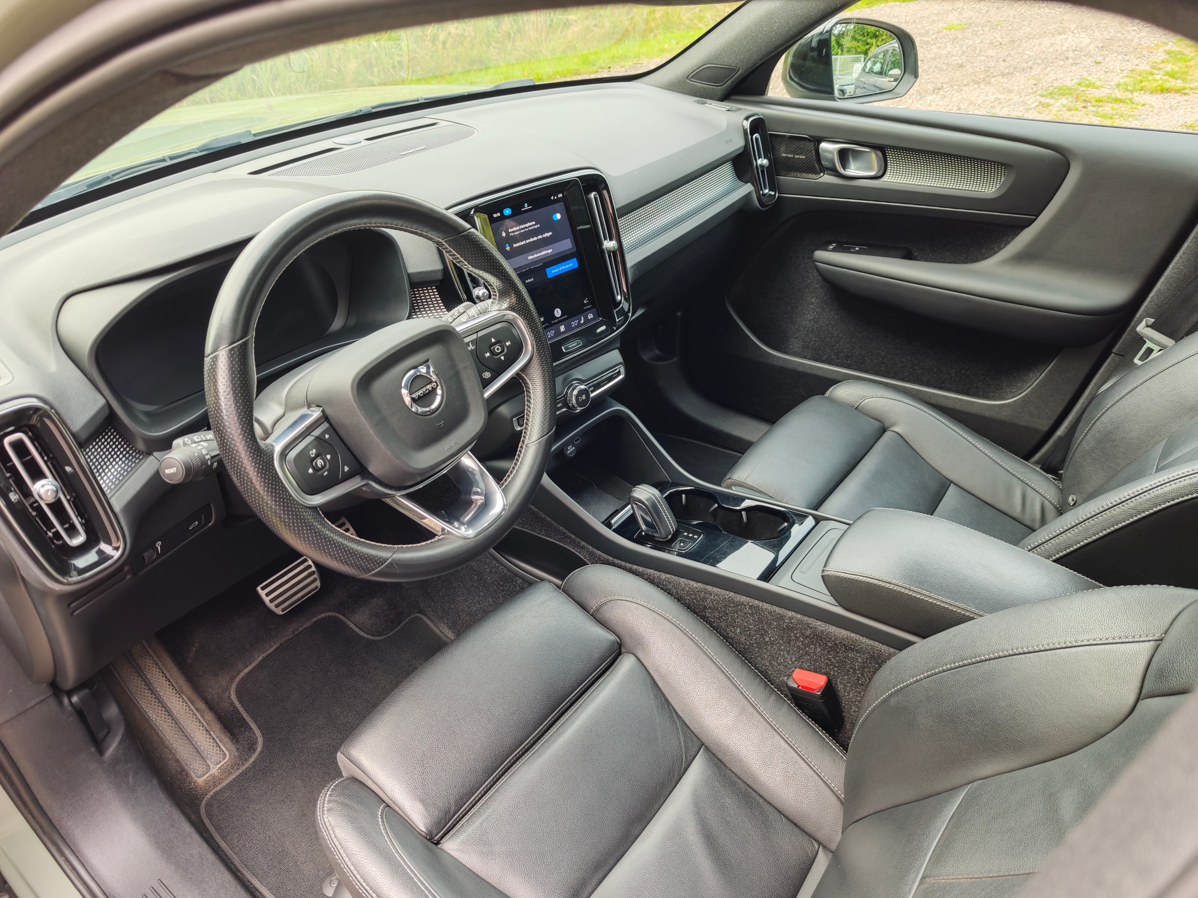 Volvo XC40 Recharge P8 AWD 2021, bild 6/9