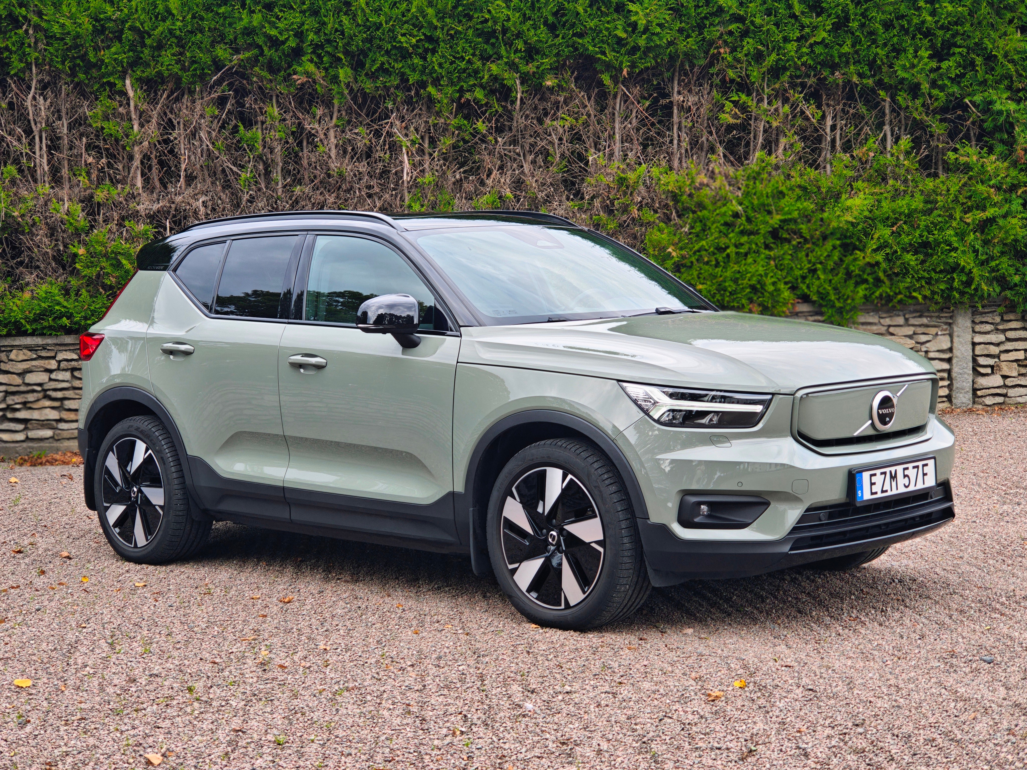 Volvo XC40 Recharge P8 AWD 2021, bild 2/9