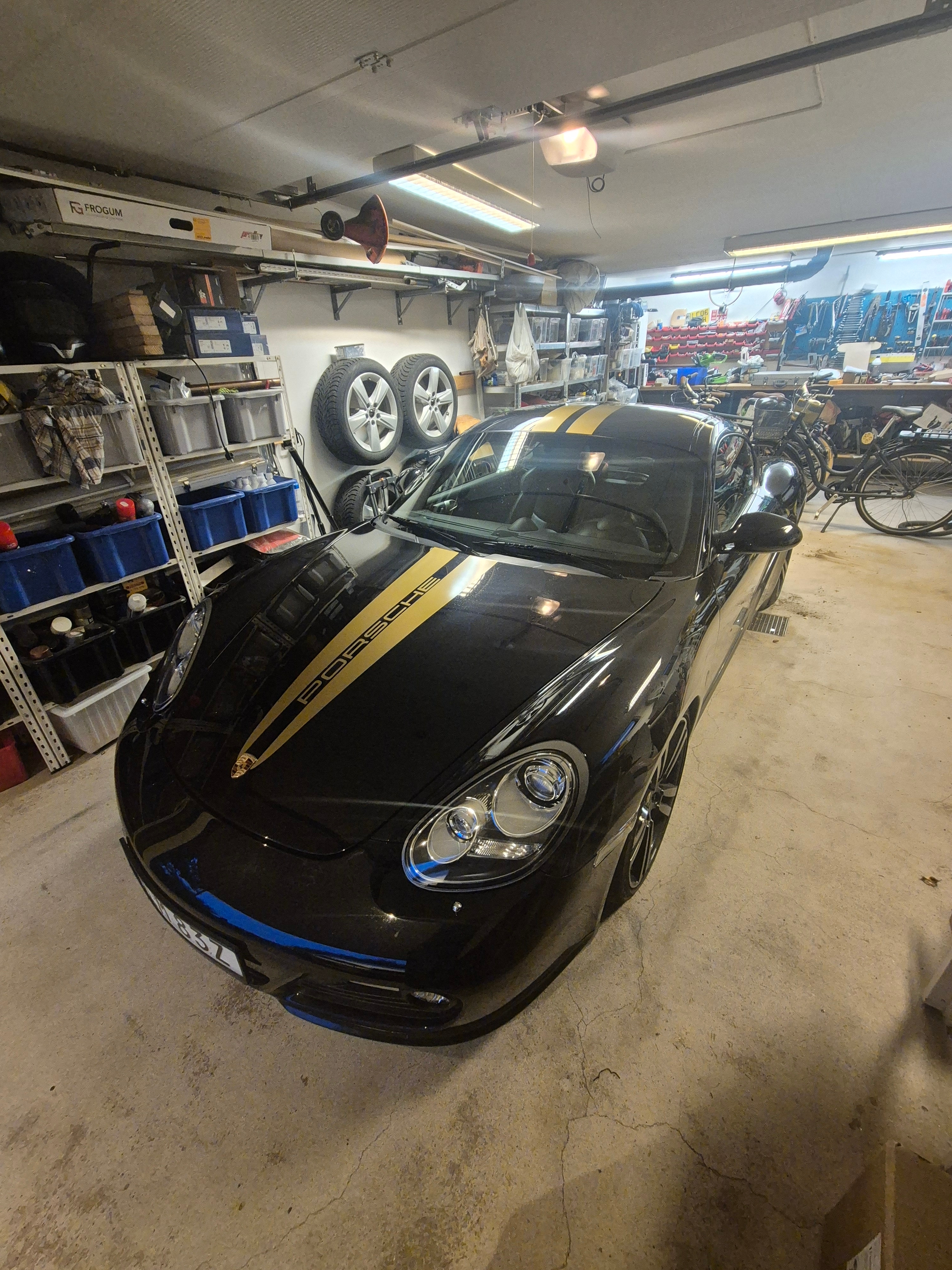Porsche Cayman