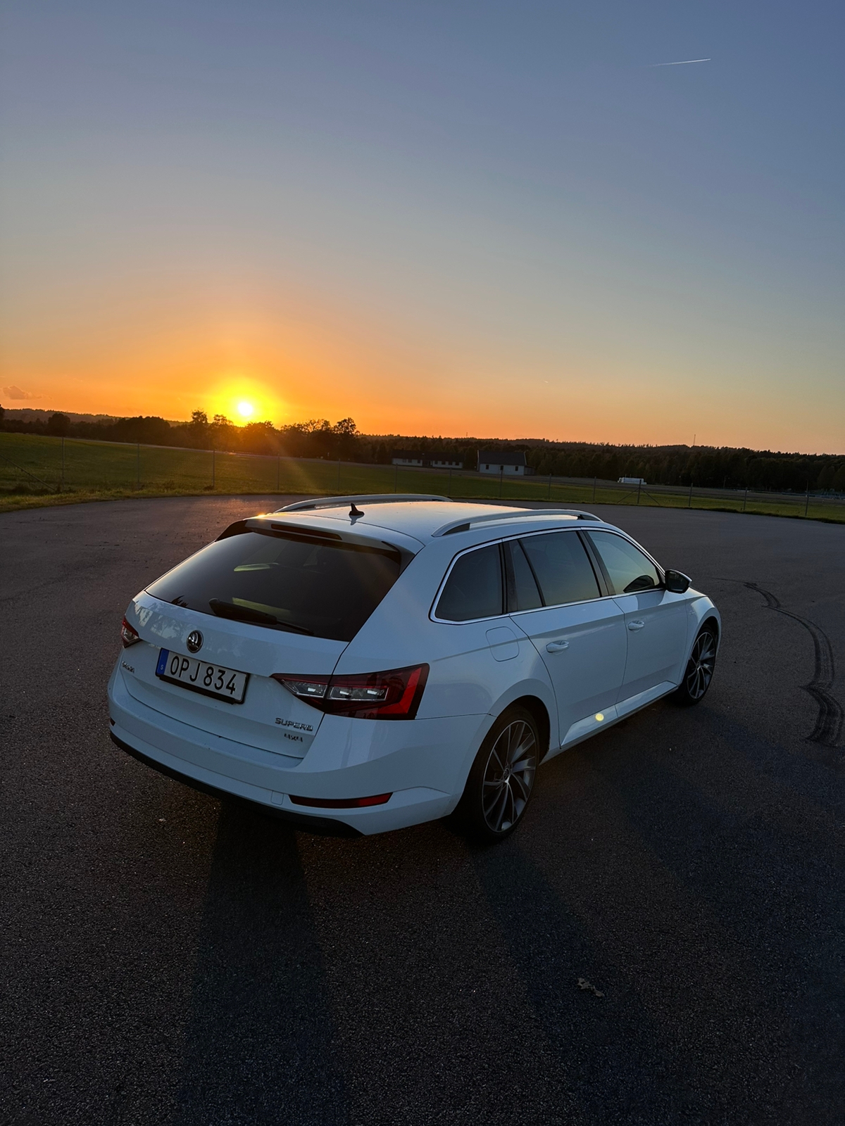Skoda Superb 2017, bild 5/9