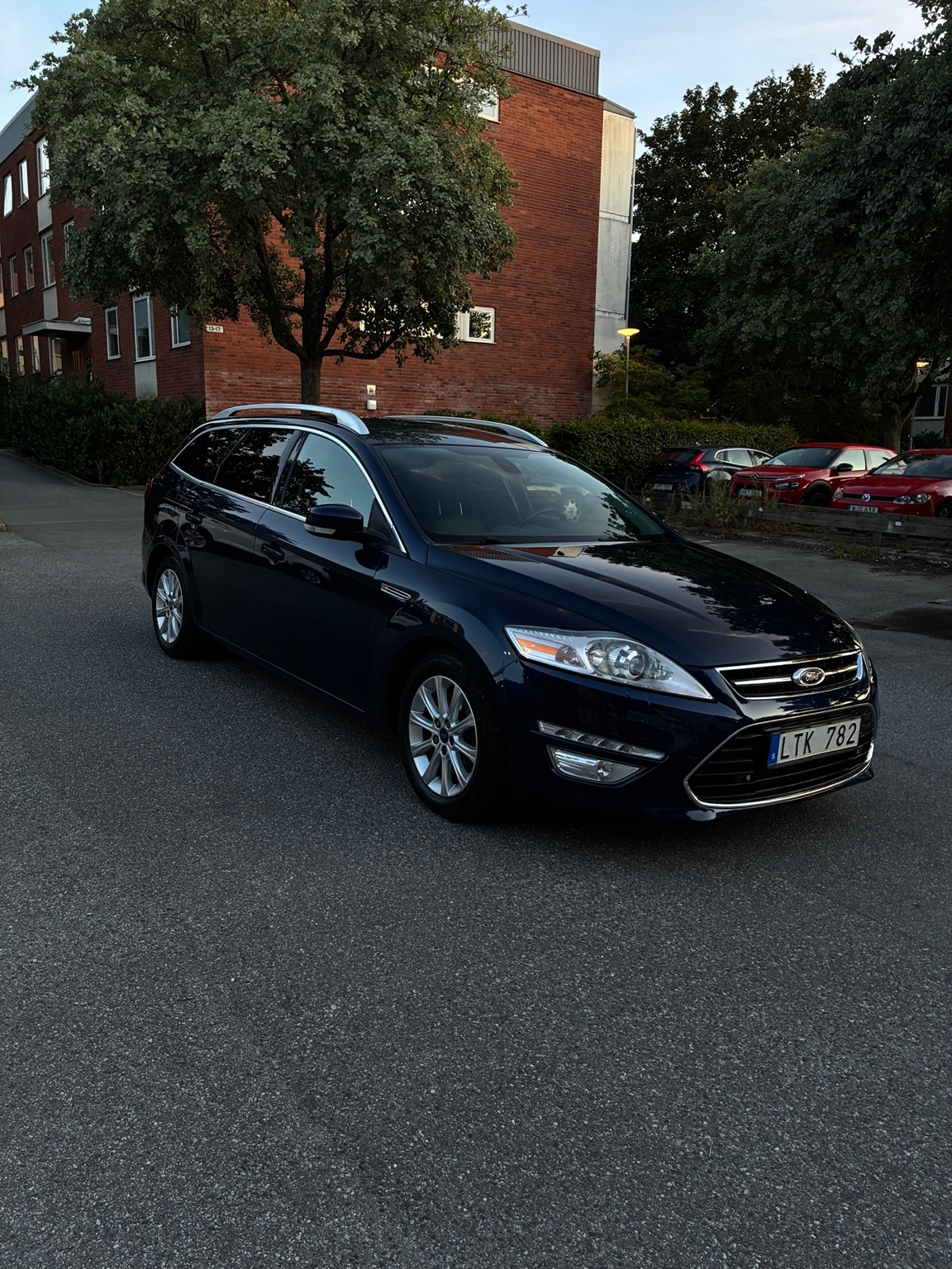 Ford Mondeo Kombi 1.6 TDCi Manuell 2011, kuva 3/9