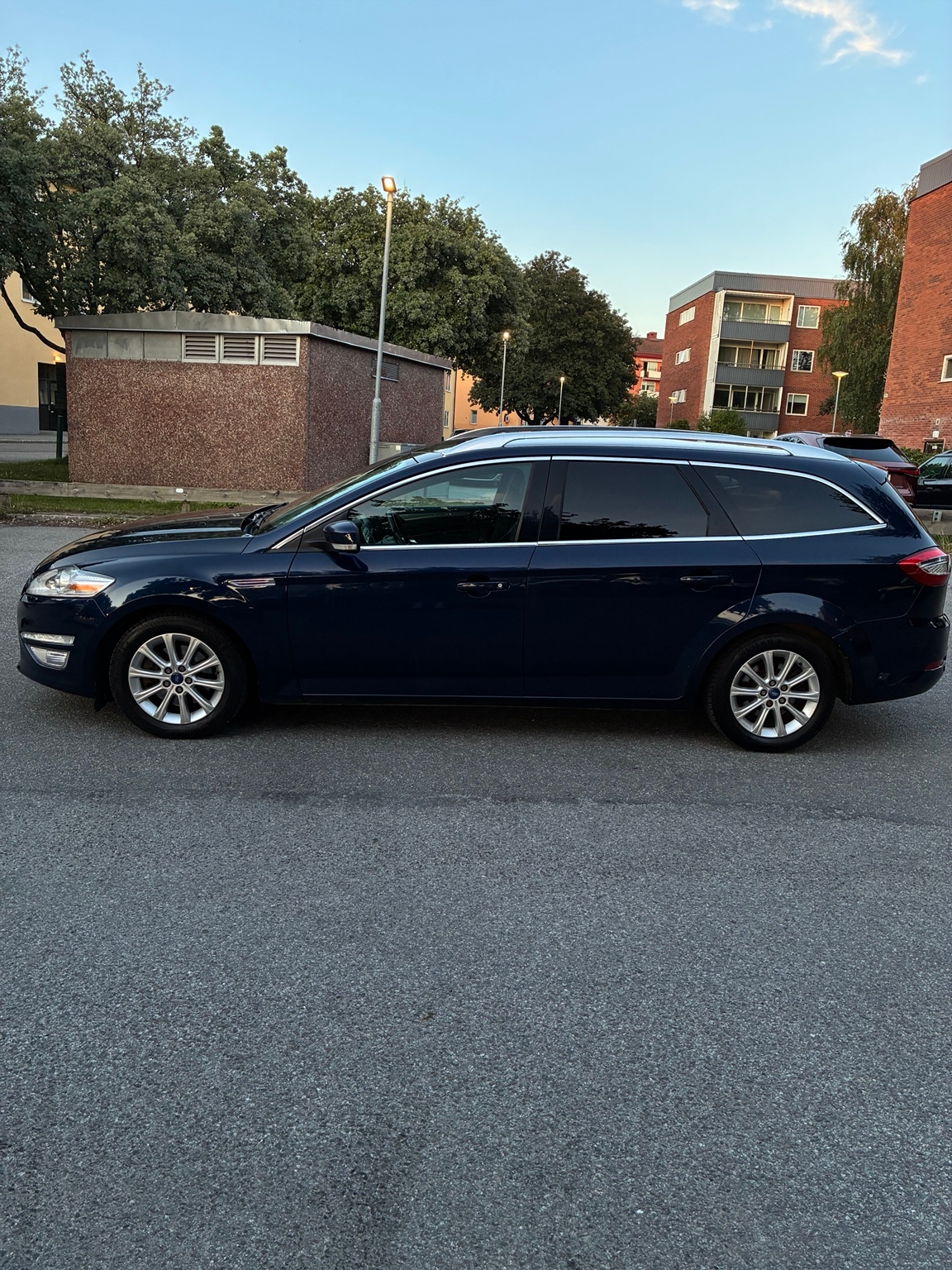 Ford Mondeo Kombi 1.6 TDCi Manuell 2011, kuva 7/9