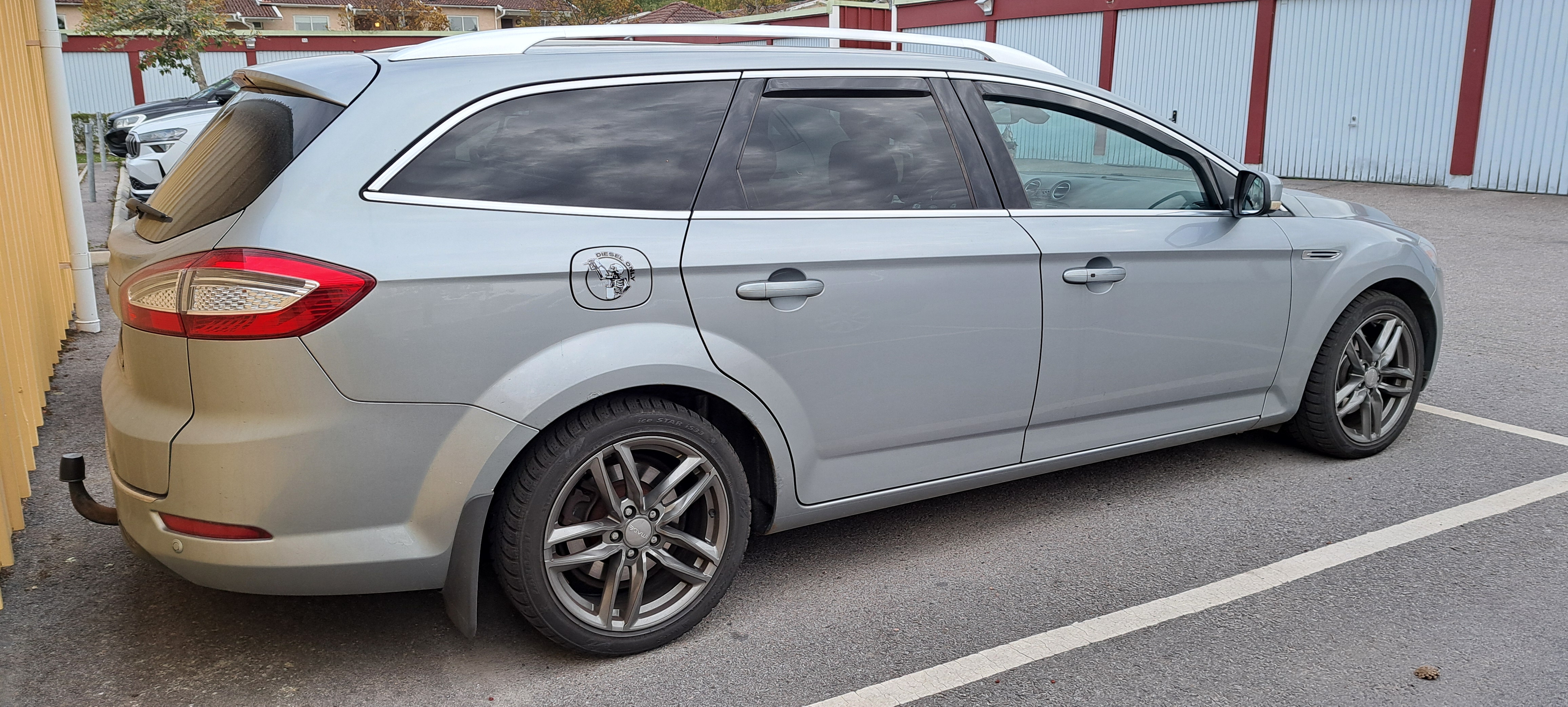 Ford Mondeo Kombi 1.6 TDCi Manuell 2011, bild 3/10