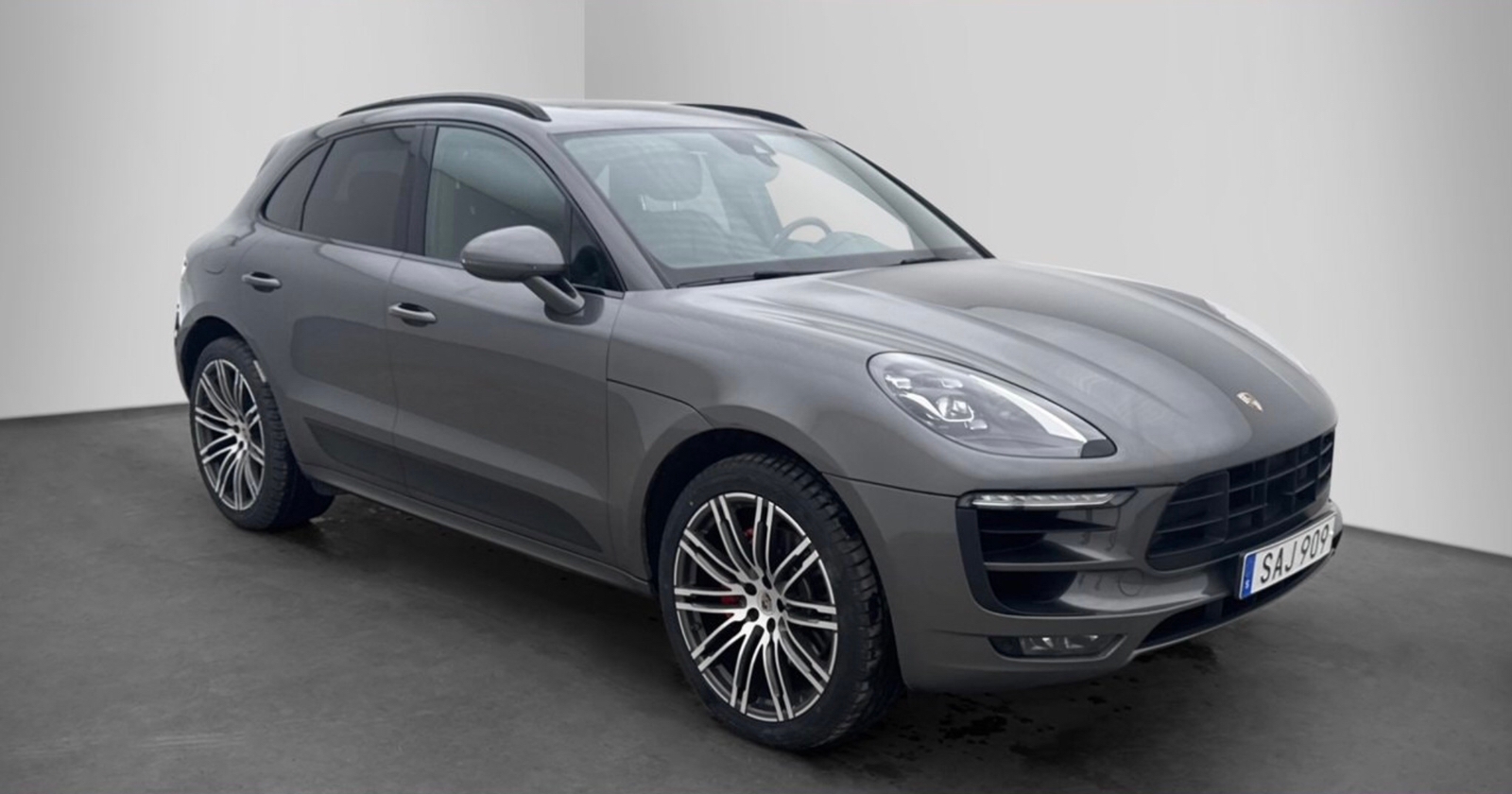 Porsche Macan GTS 2018, photo 2/10