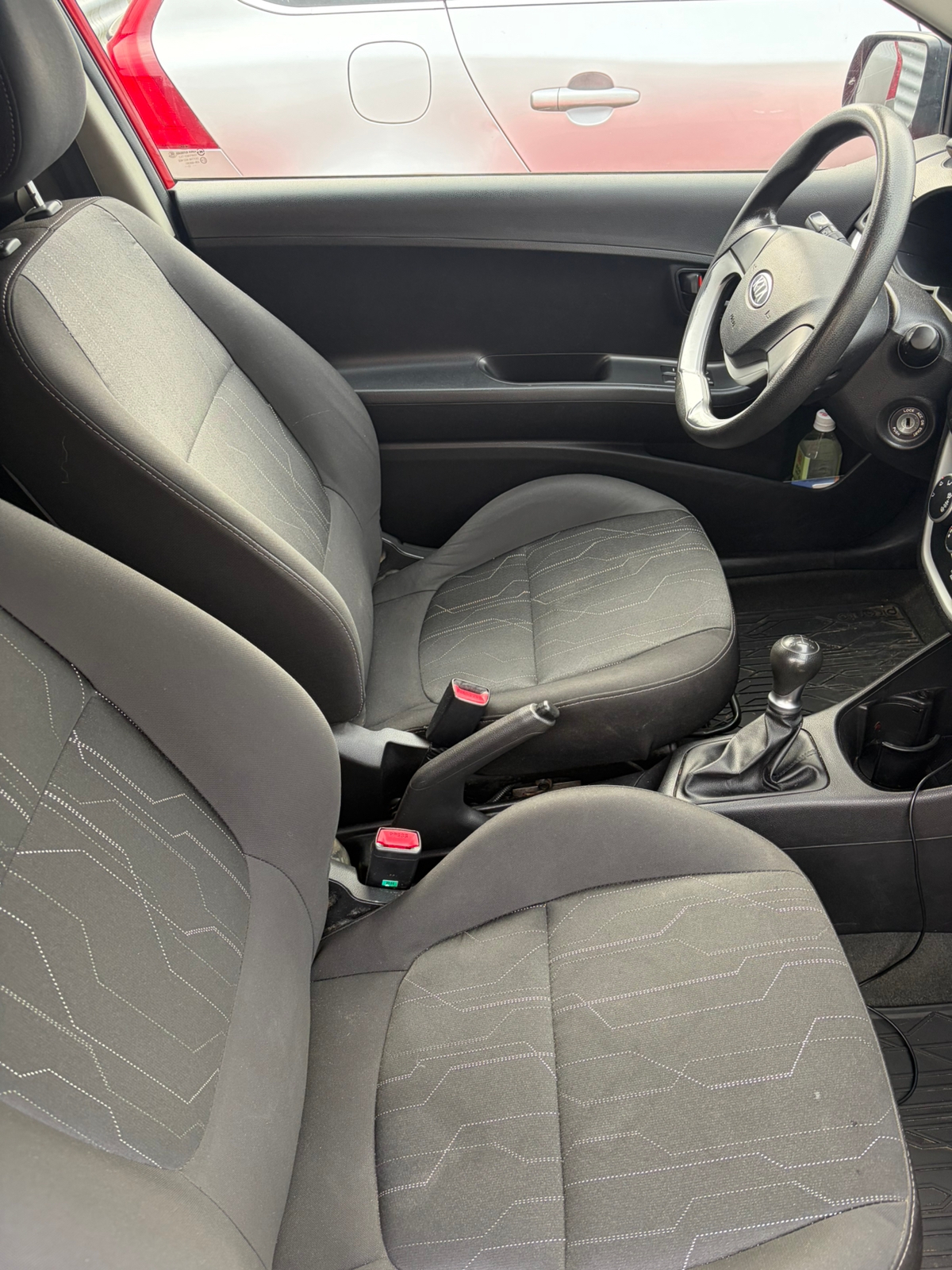Kia Picanto 3-dörrar 1.0 MPI Manuell 2012, bild 5/7