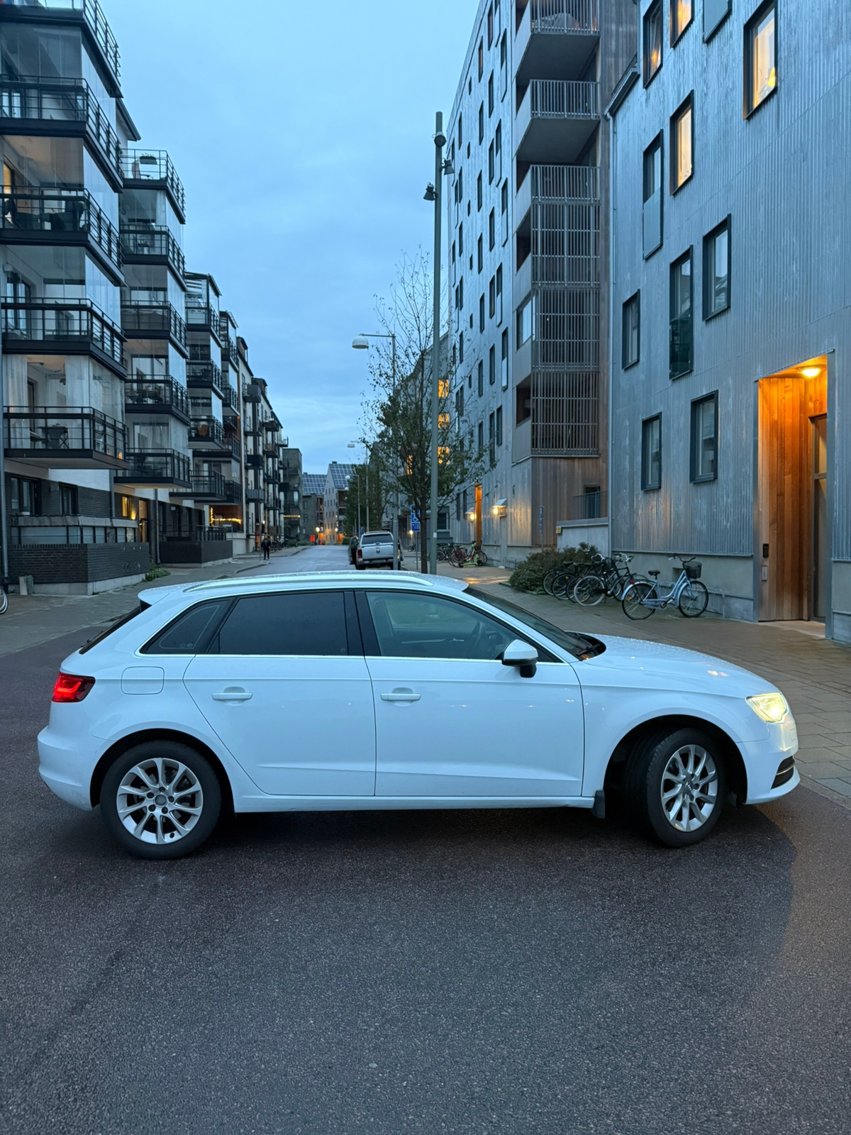 Audi A3 Sportback 1.2 TFSI Manuell 2015, bild 4/10