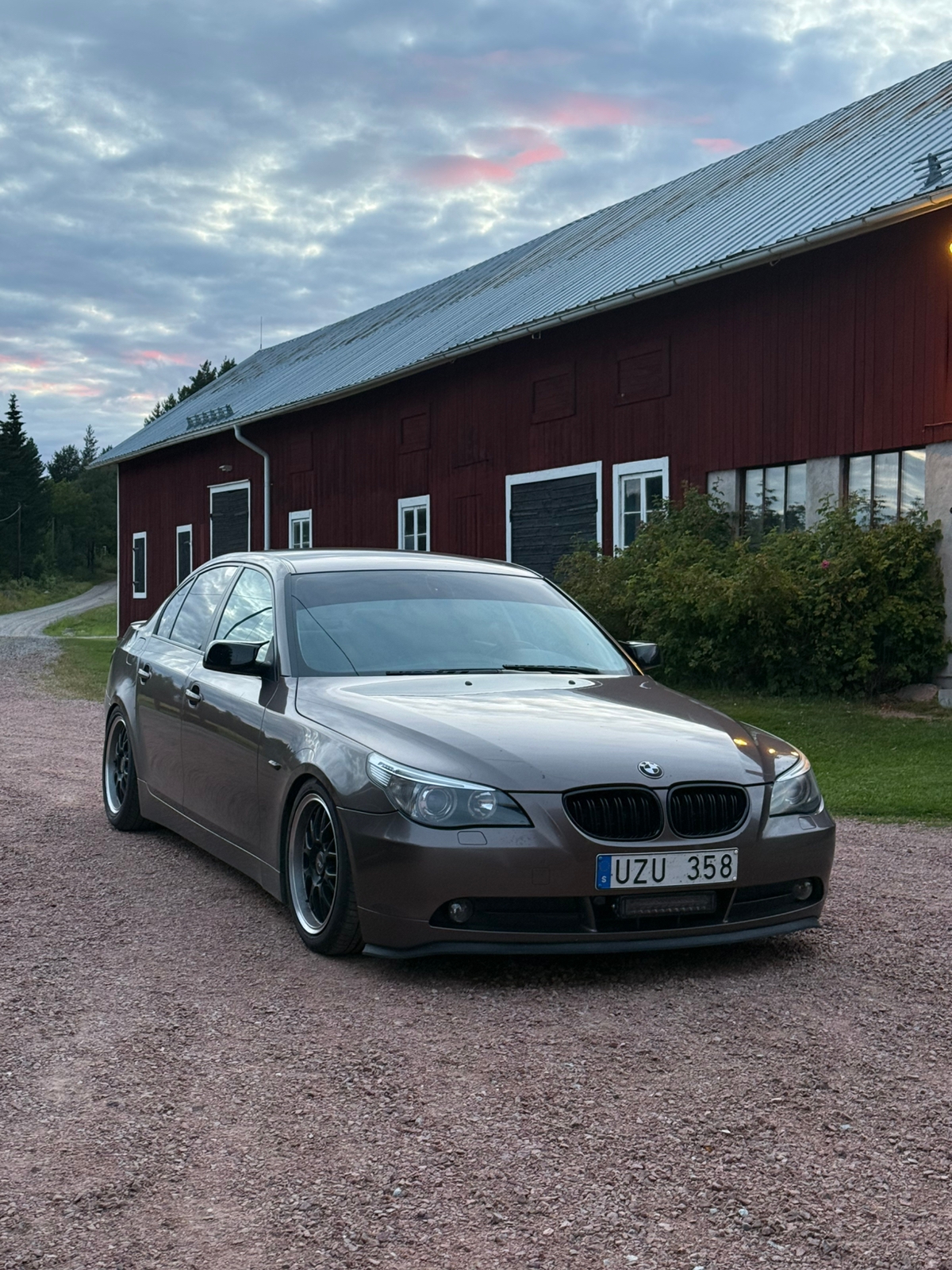BMW 520 i Sedan Manuell 2004, bild 3/8