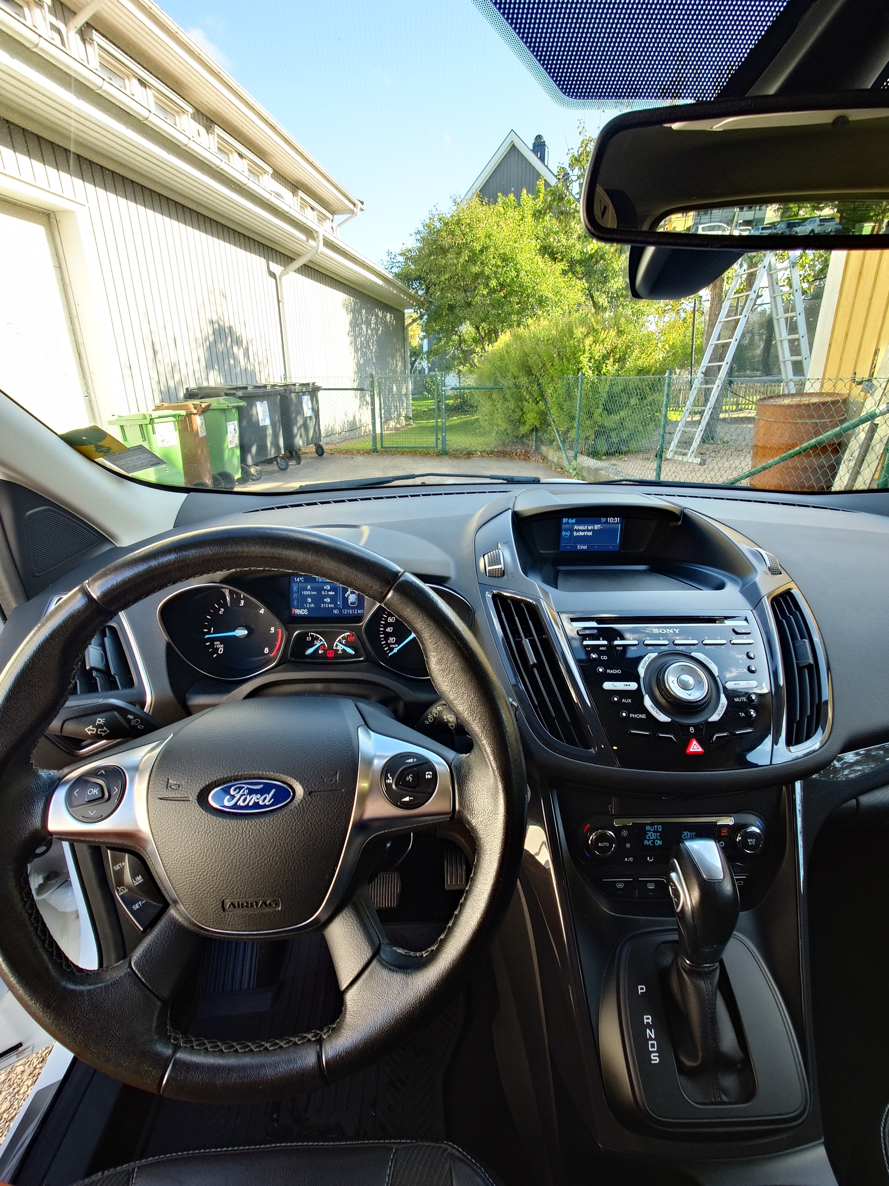Ford Kuga 2.0 TDCi AWD Powershift 2015, bild 6/8