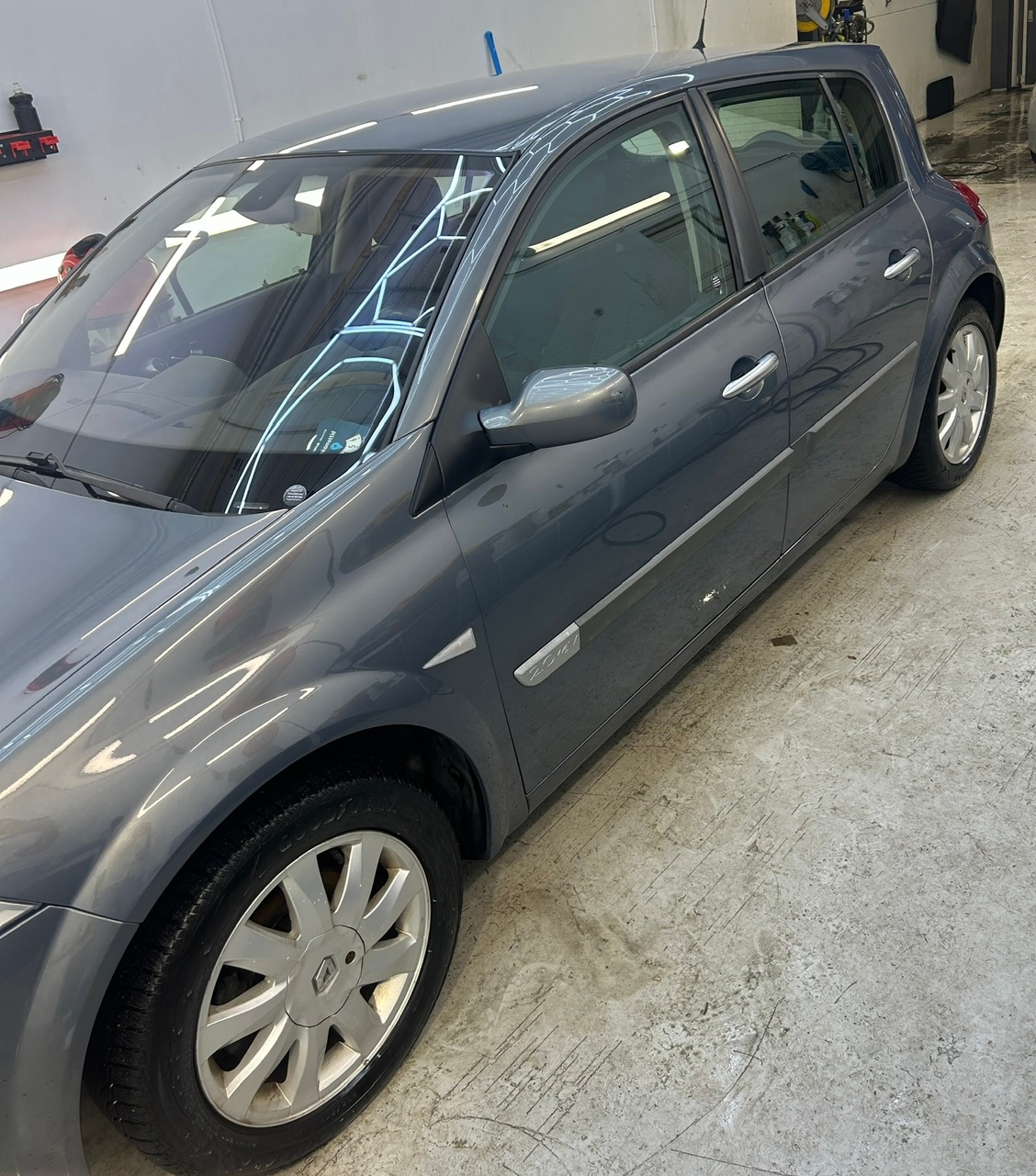 Renault Megane II 5-dörrar 2.0 Manuell 2006, photo 7/7