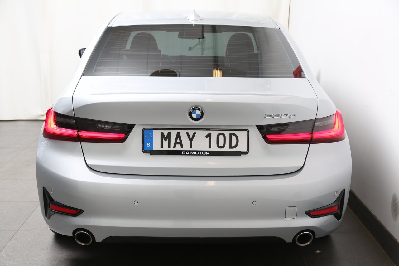 BMW 330 e 292hk Sport line Aut Sedan H/K 2020, bild 7/10