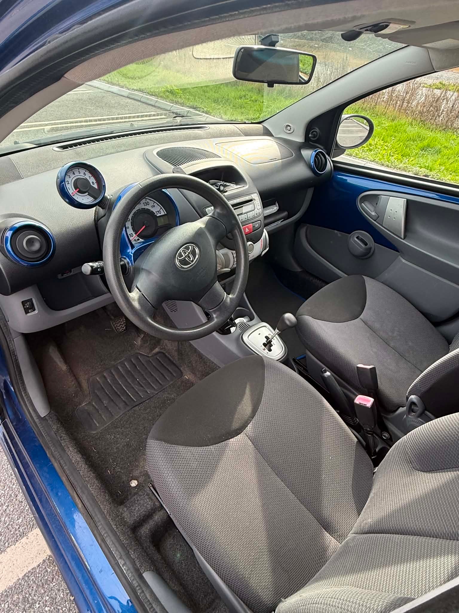 Toyota Aygo 5-dörrar 1.0 VVT-i MultiMode 2008, bild 5/7