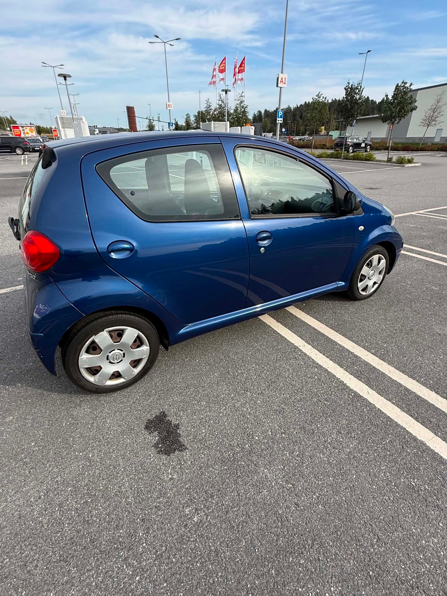 Toyota Aygo 5-dörrar 1.0 VVT-i MultiMode 2008, bild 3/7