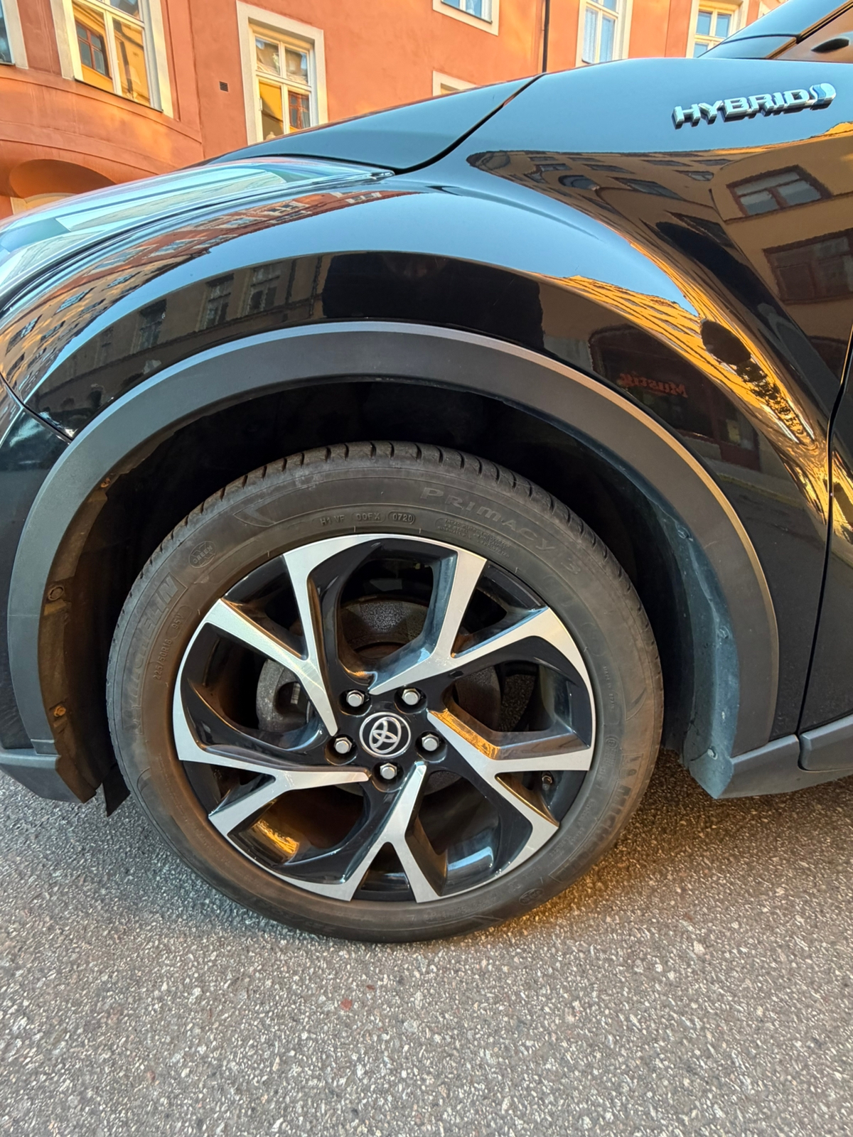 Toyota C-HR Hybrid CVT 2020, bild 6/10