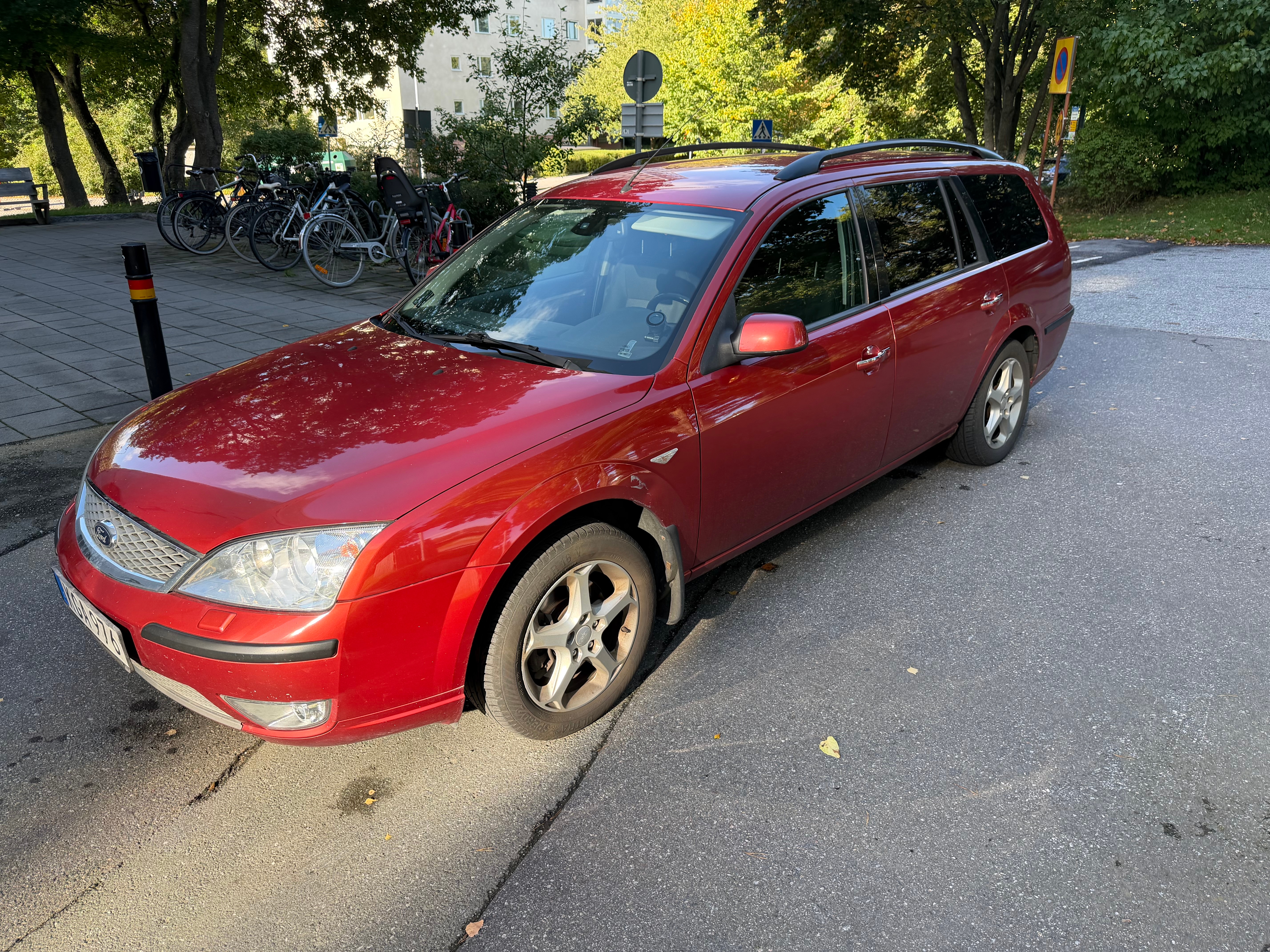 Ford Mondeo Kombi 2.0 Manuell 2007, bild 4/6