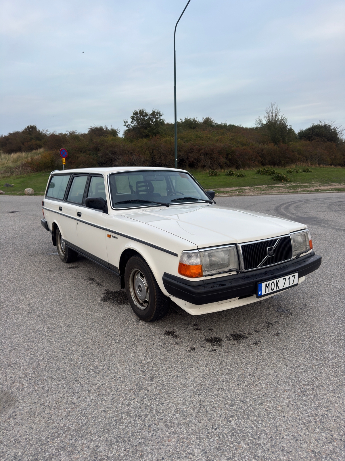 Volvo 240 Kombi 2.3 Manuell 1987, bild 2/10