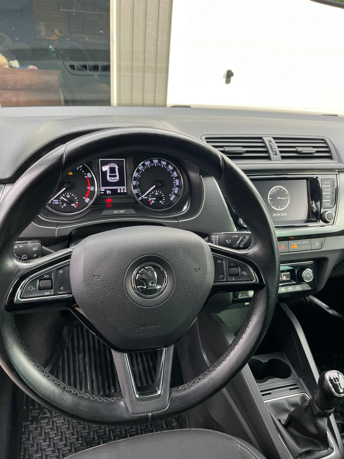 Skoda Fabia 1.2 TSI Manuell 2017, photo 6/8
