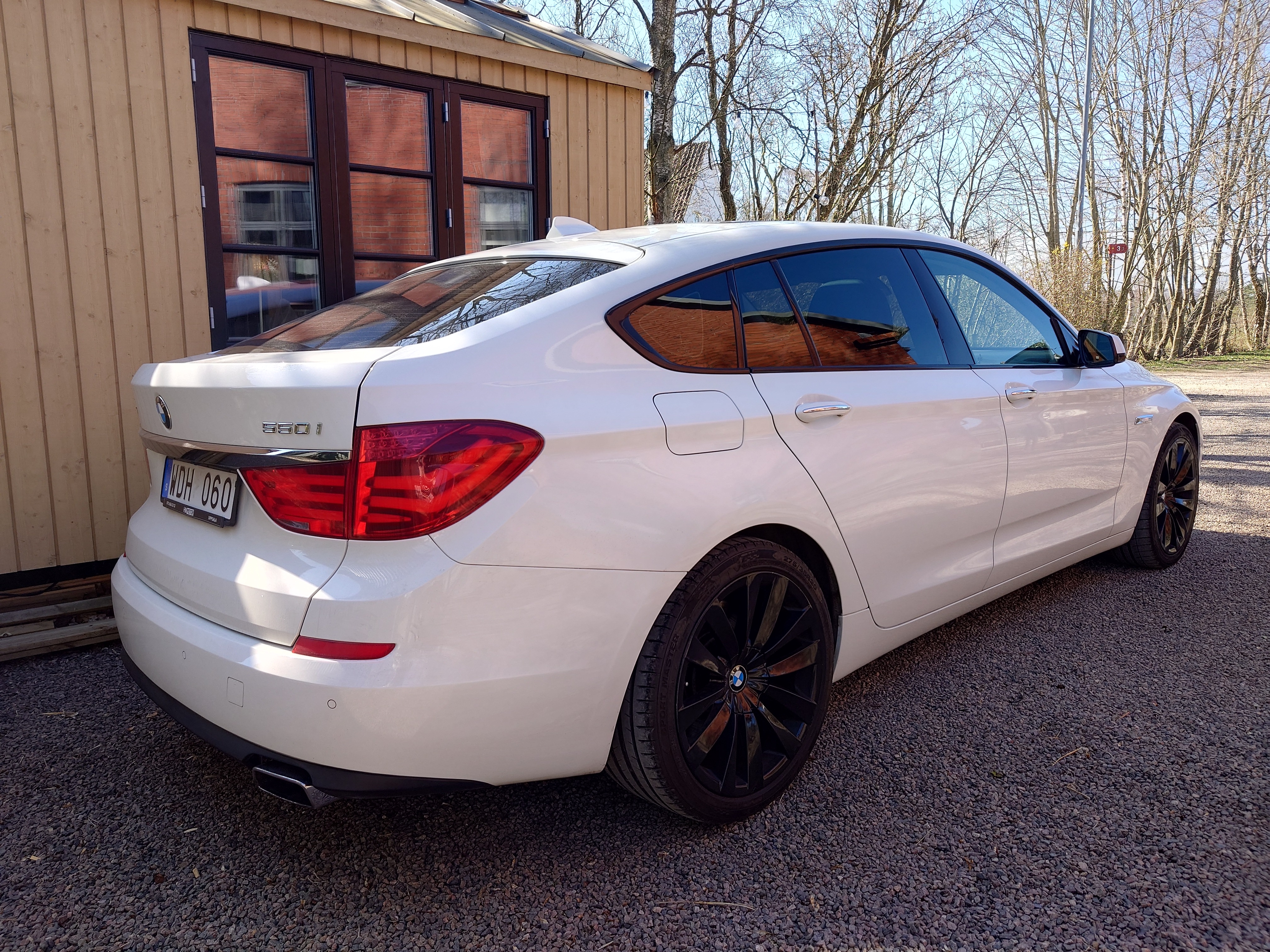BMW 550 i Gran Turismo Steptronic 2010, kuva 7/10