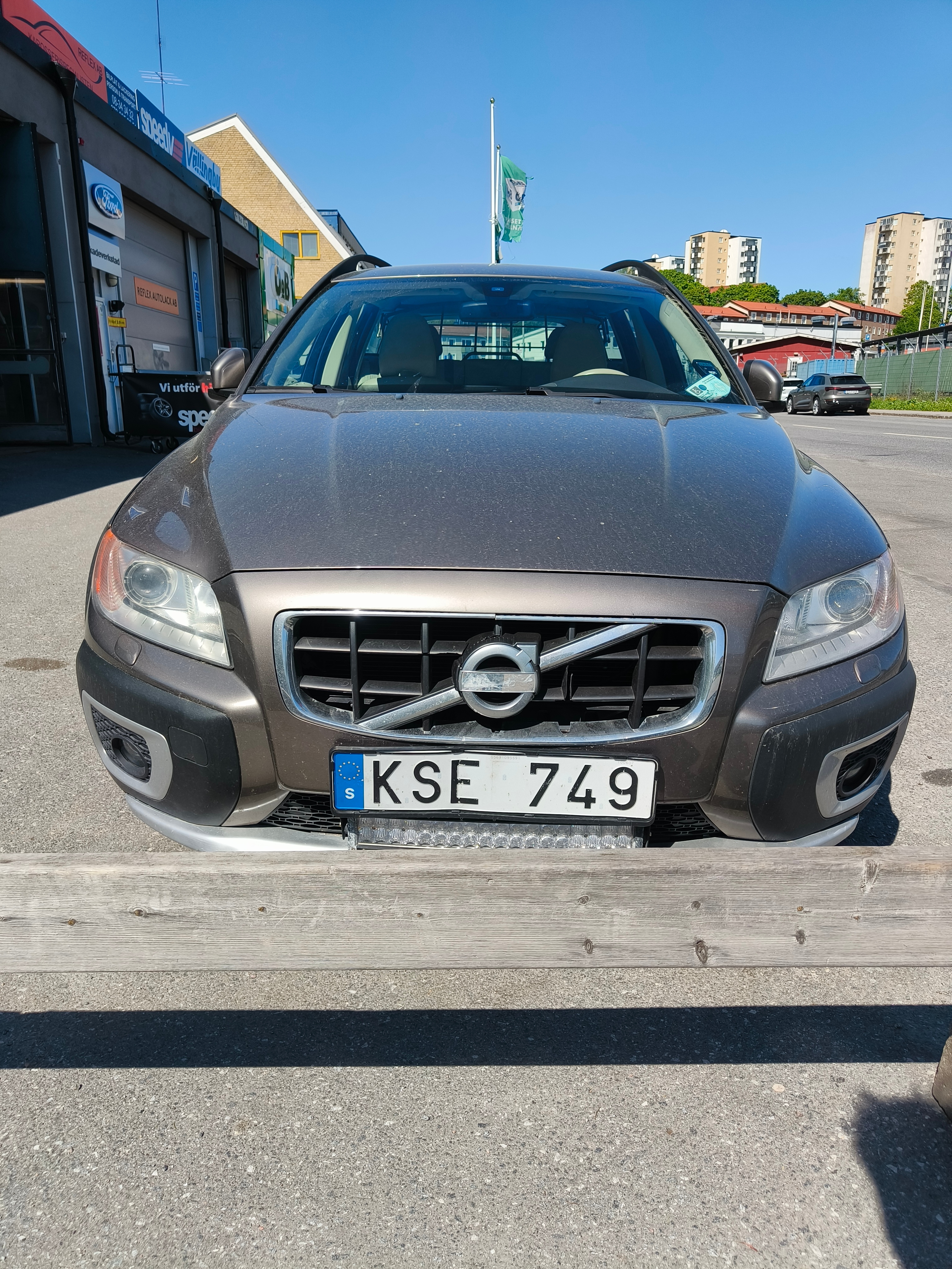 Volvo XC70 D5 AWD Geartronic 2011, photo 2/10