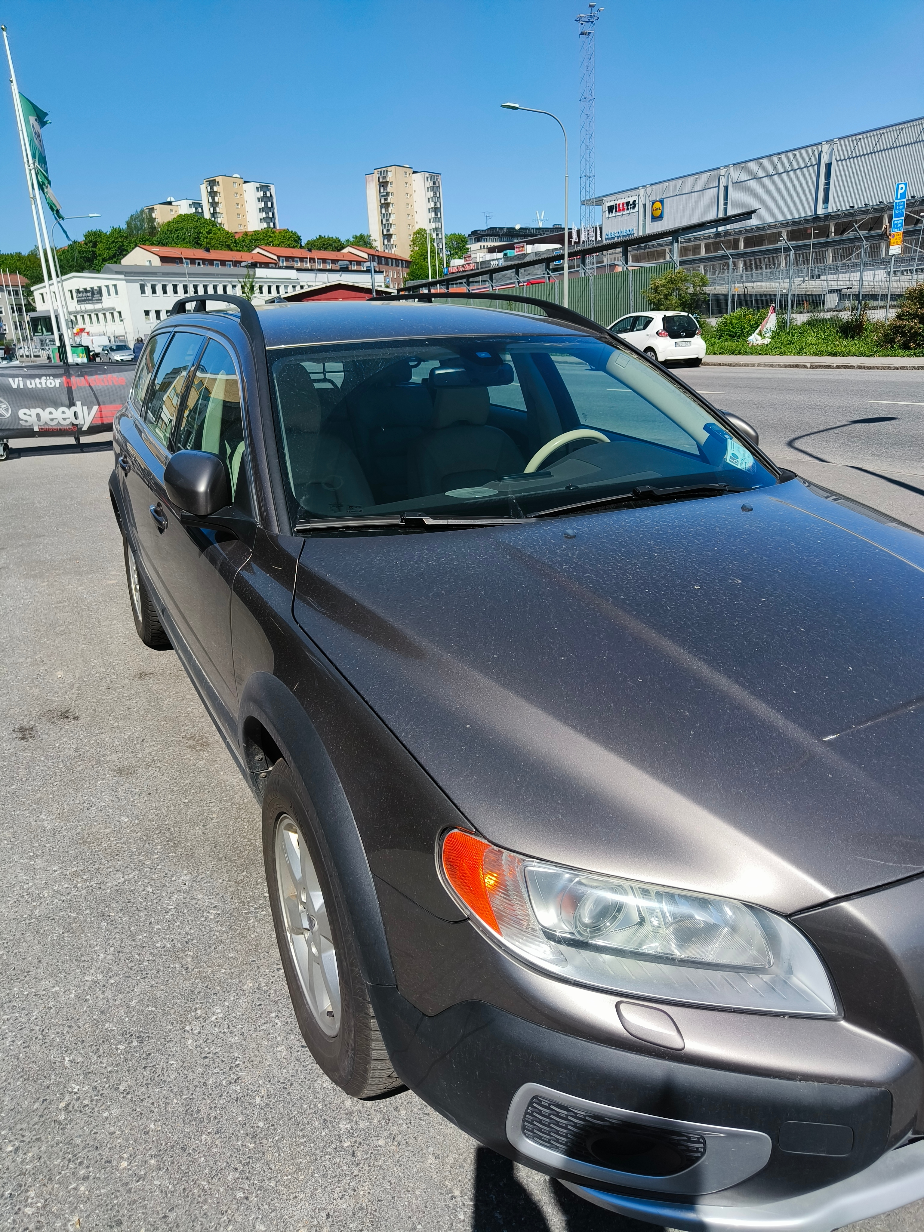 Volvo XC70 D5 AWD Geartronic 2011, photo 6/10