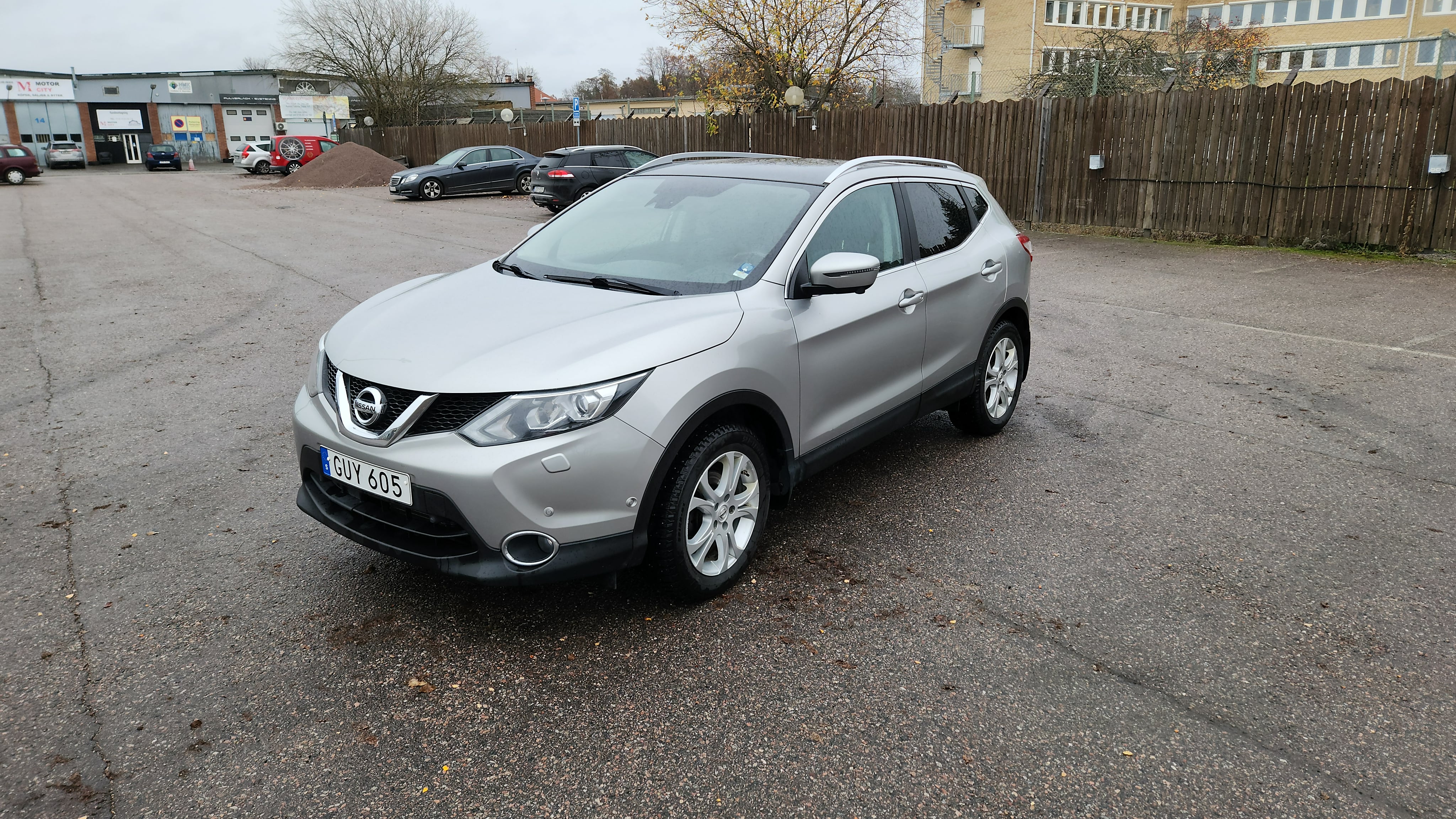 Nissan Qashqai 1.2 DIG-T XTRONIC-CVT 2015, bild 4/10
