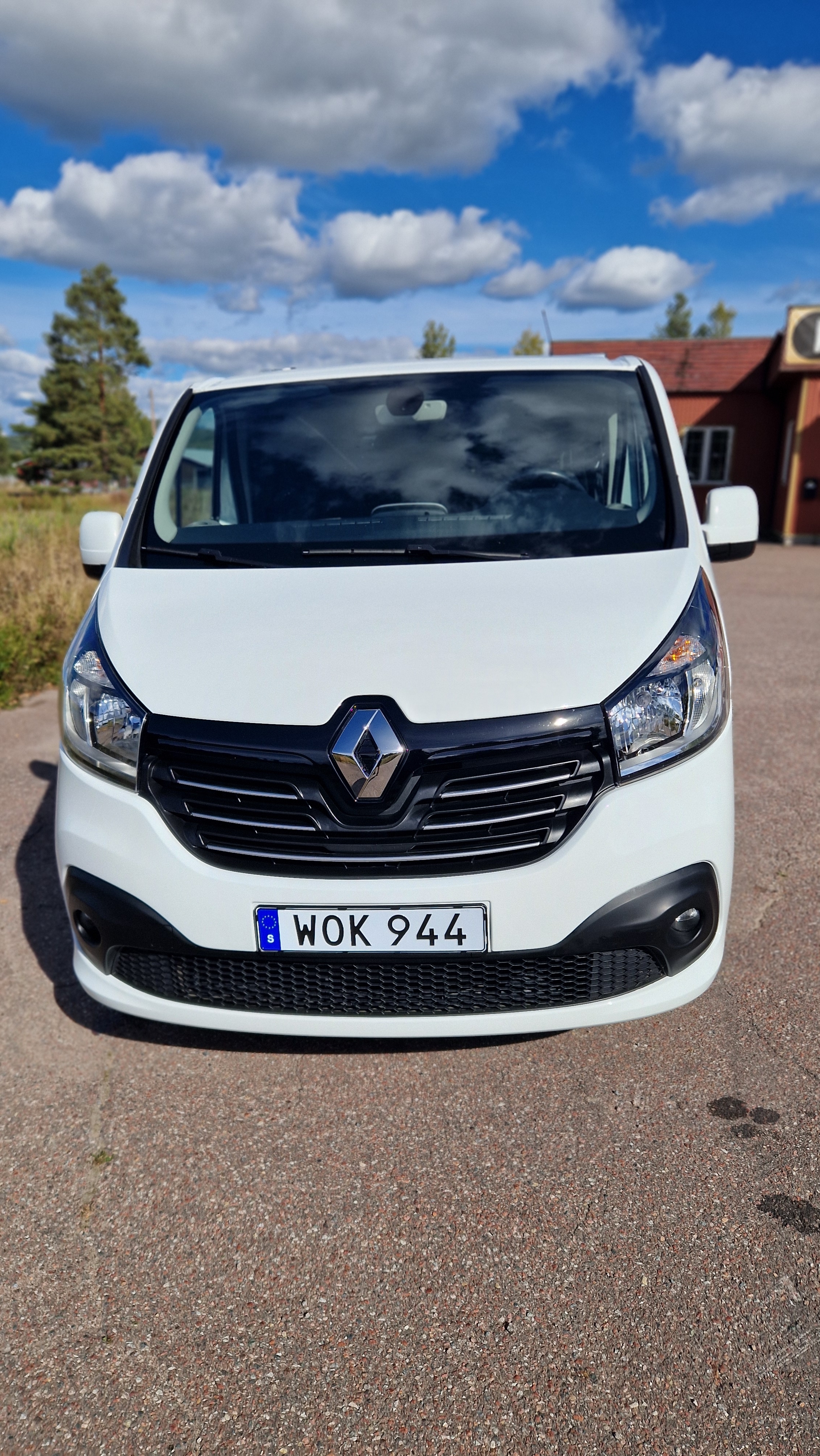 Renault Trafic 2018, kuva 2/10