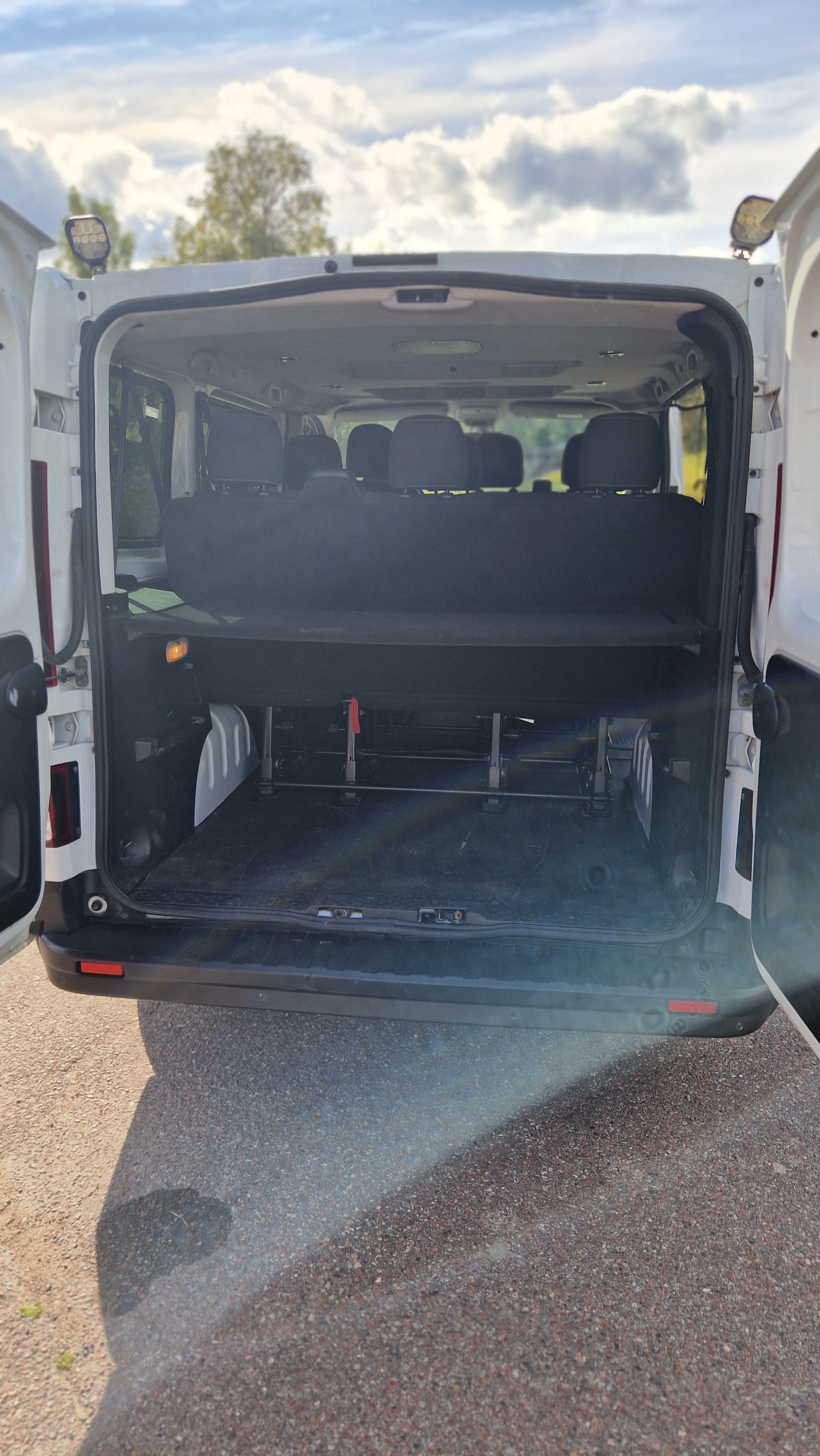Renault Trafic 2018, kuva 5/10