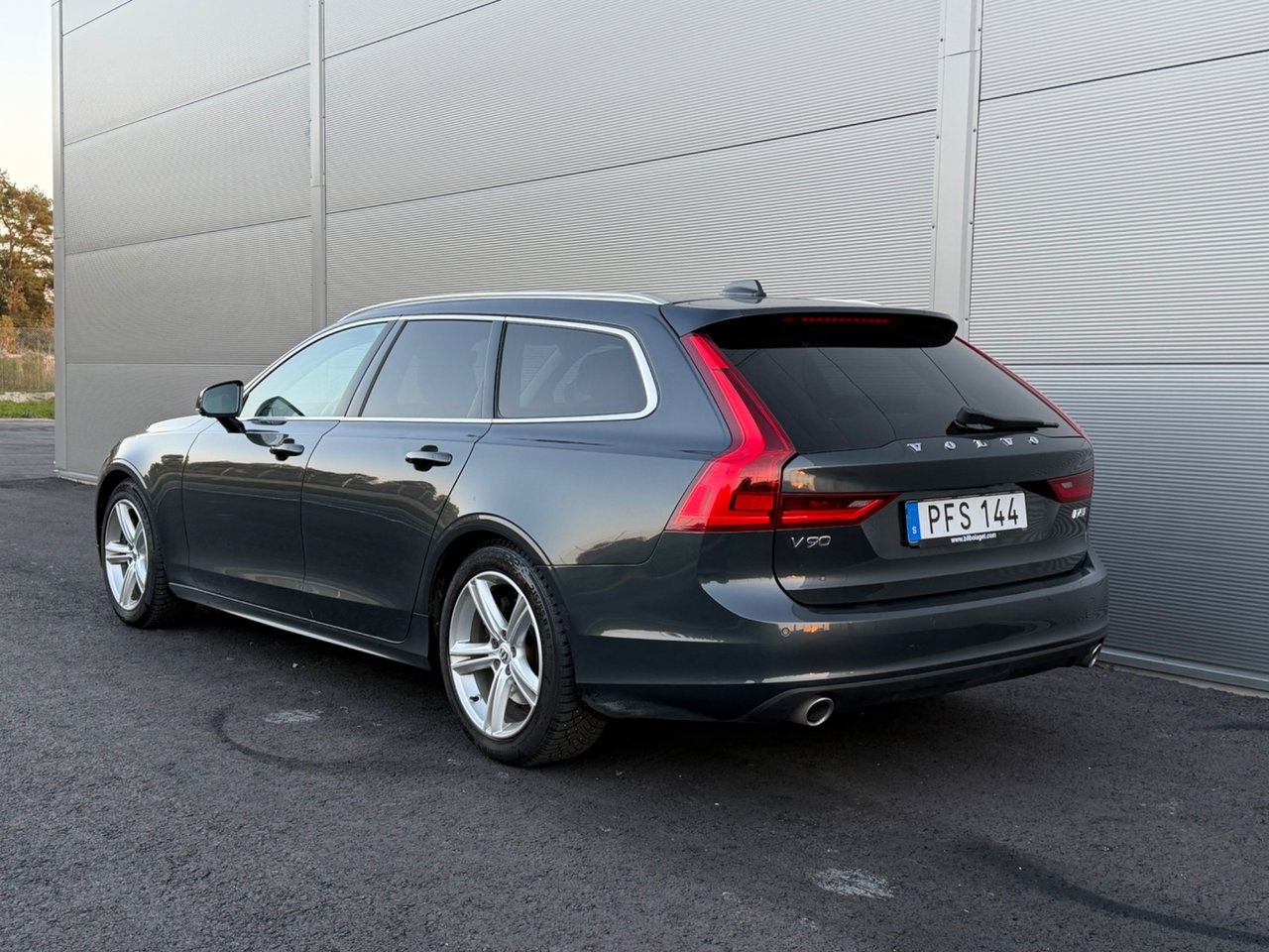 Volvo V90 D5 AWD PRO EDITION HEADUP 2019, bild 4/16