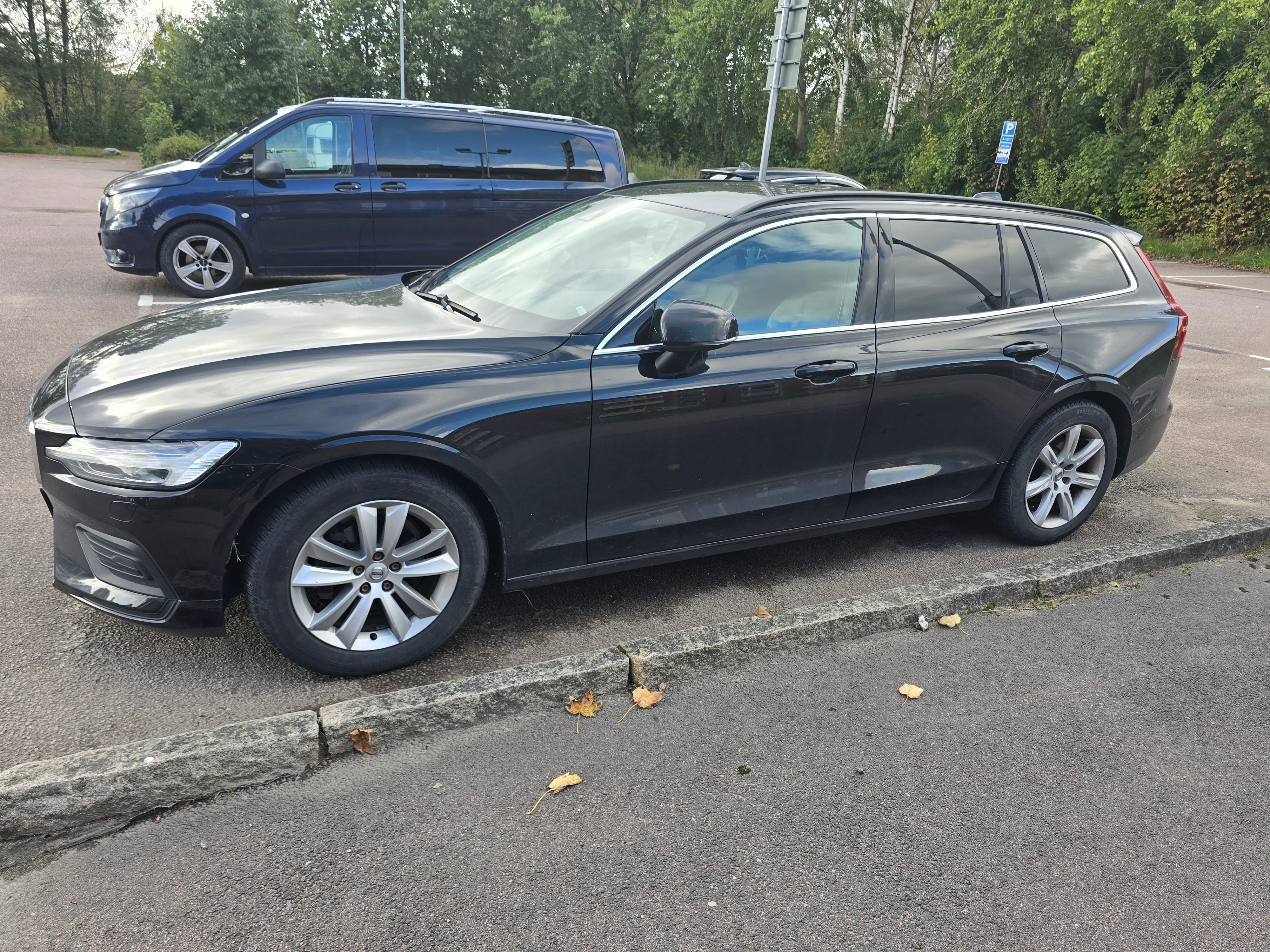 Volvo V60 B4 Geartronic 2022, bild 3/9