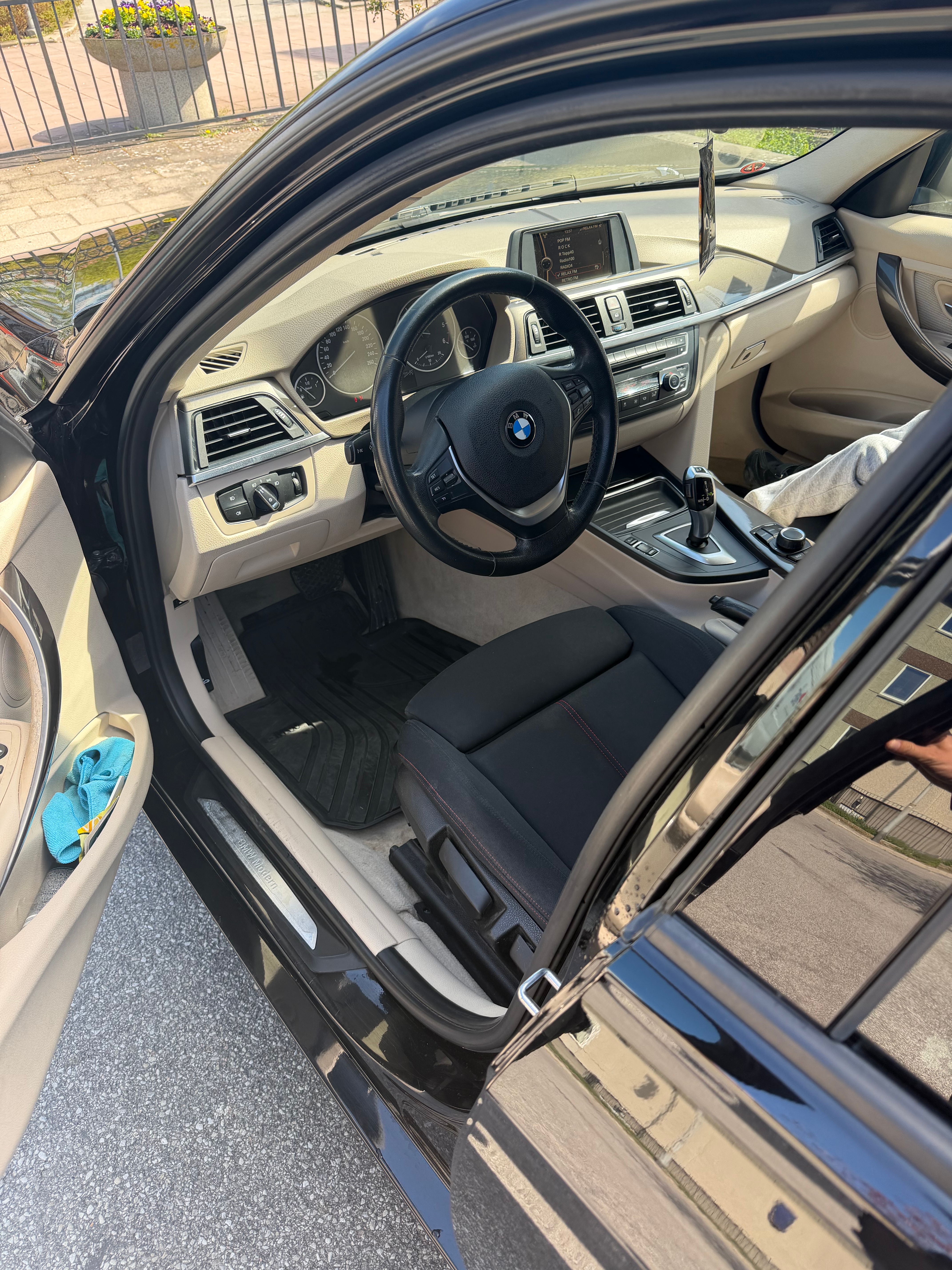 BMW 318 d Touring Steptronic 2014, photo 5/5