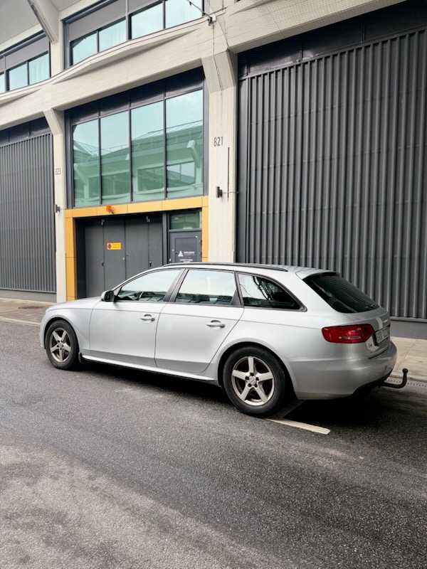 Audi A4 Avant 2.0 TDI Manuell 2012, kuva 3/7