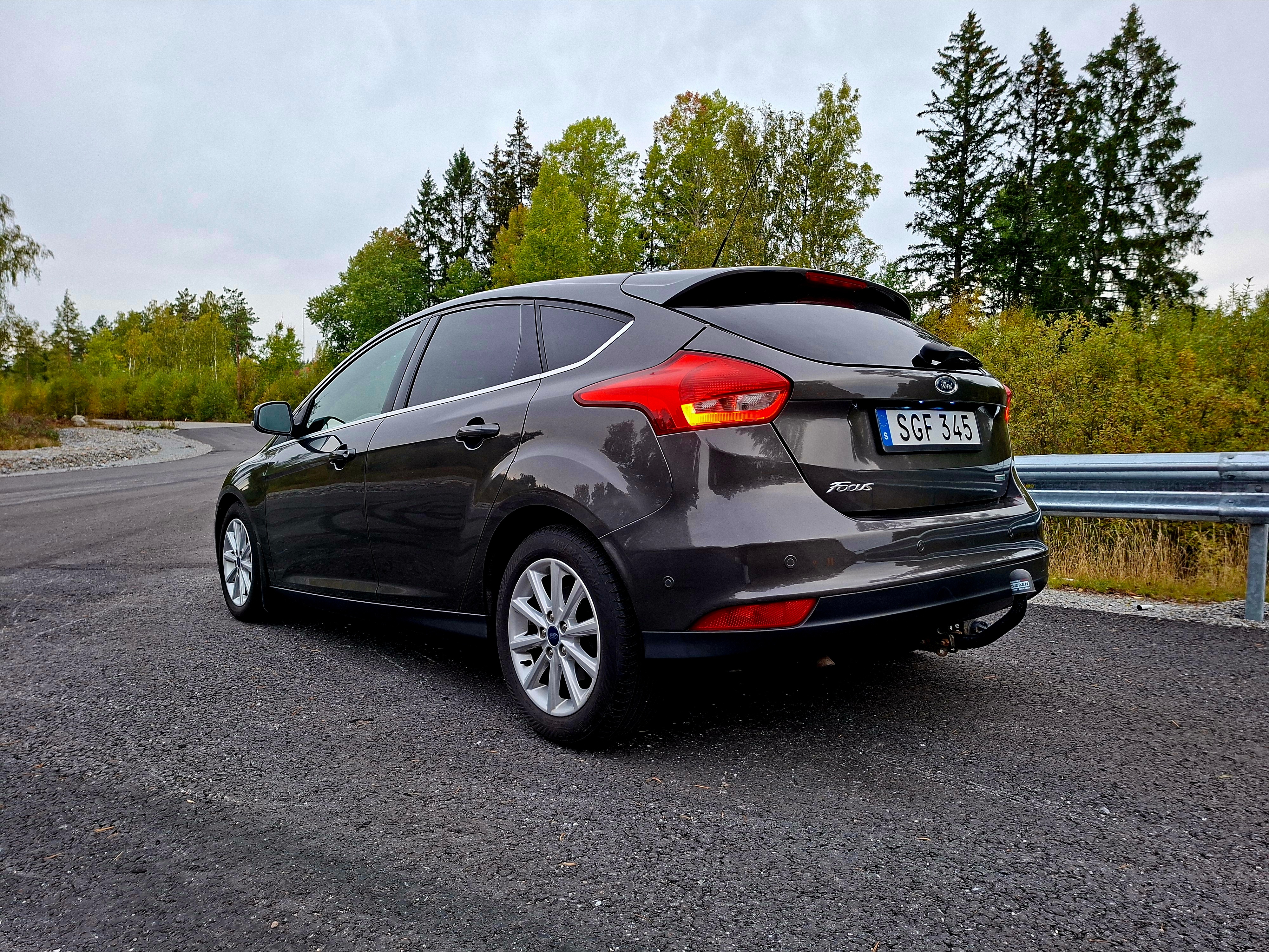 Ford Focus 1.0 EcoBoost Manuell 2015, bild 2/10