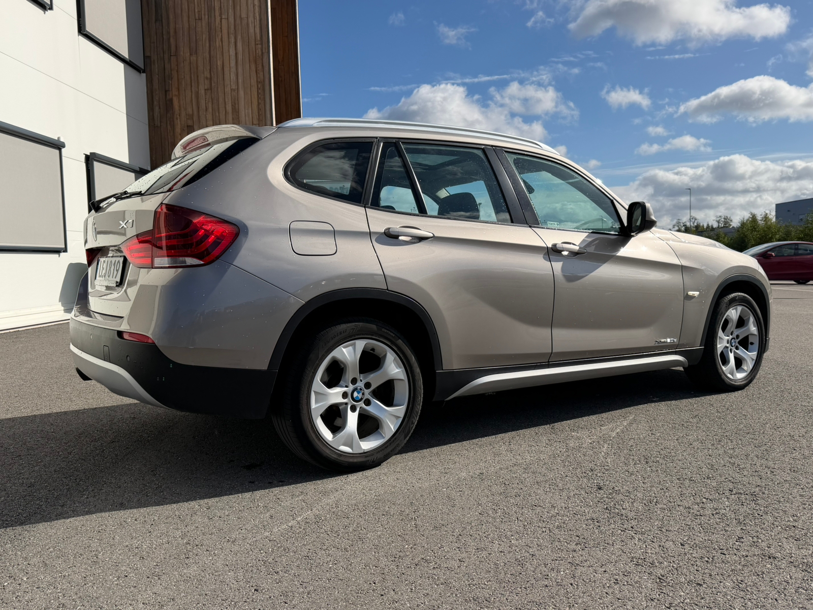 BMW X1 xDrive20d Steptronic 2011, photo 3/10