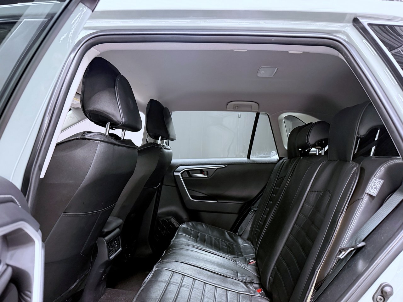 Toyota RAV4 2025, bild 7/10