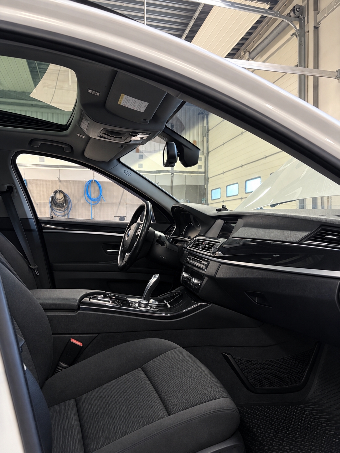 BMW 520 d Touring Steptronic 2013, bild 3/5