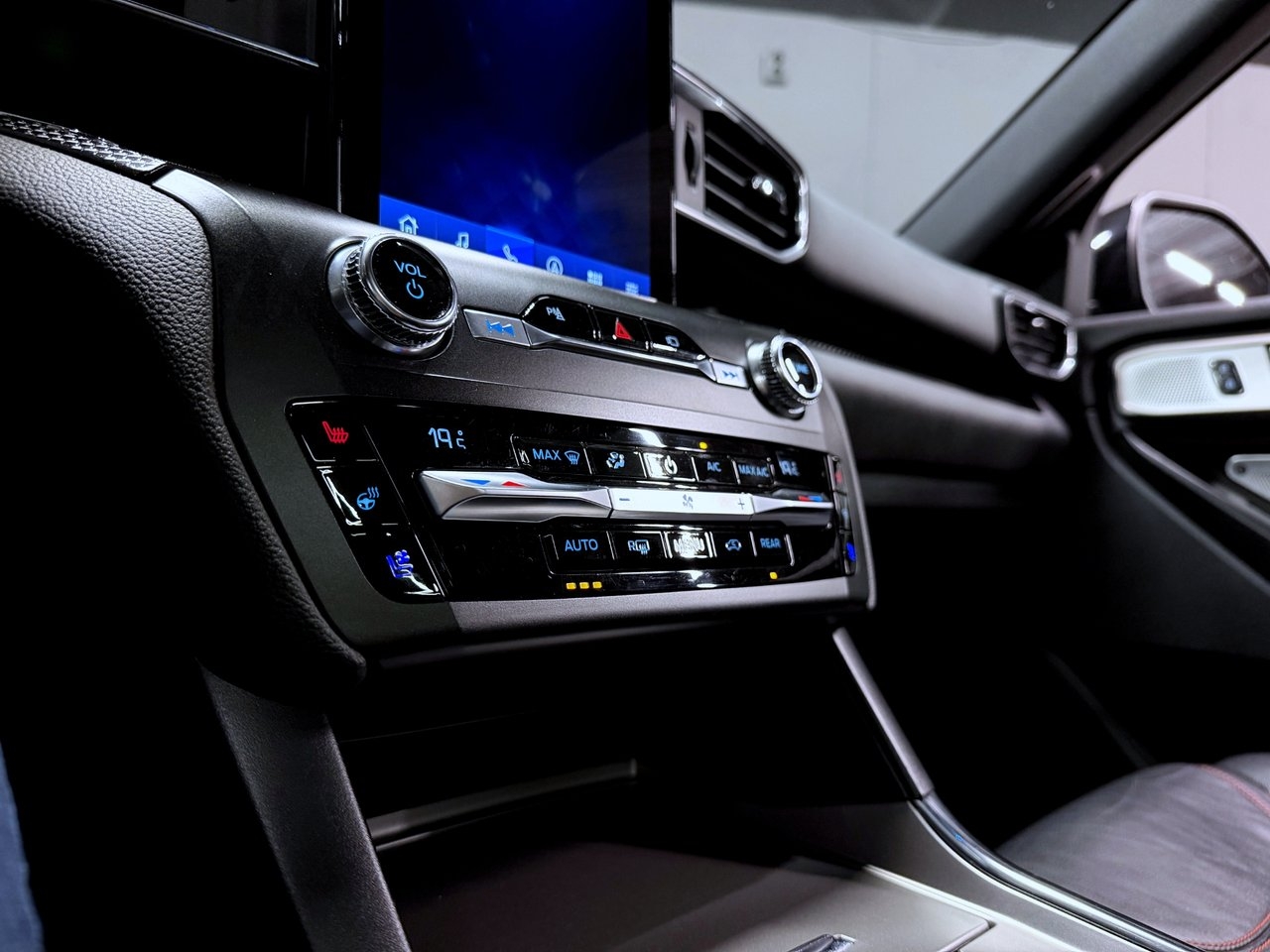 Ford Explorer 2020, kuva 7/10