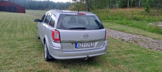Opel Astra 2009, kuva 2/5