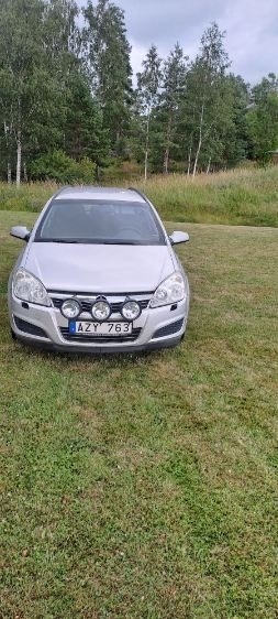 Opel Astra 2009, kuva 3/5