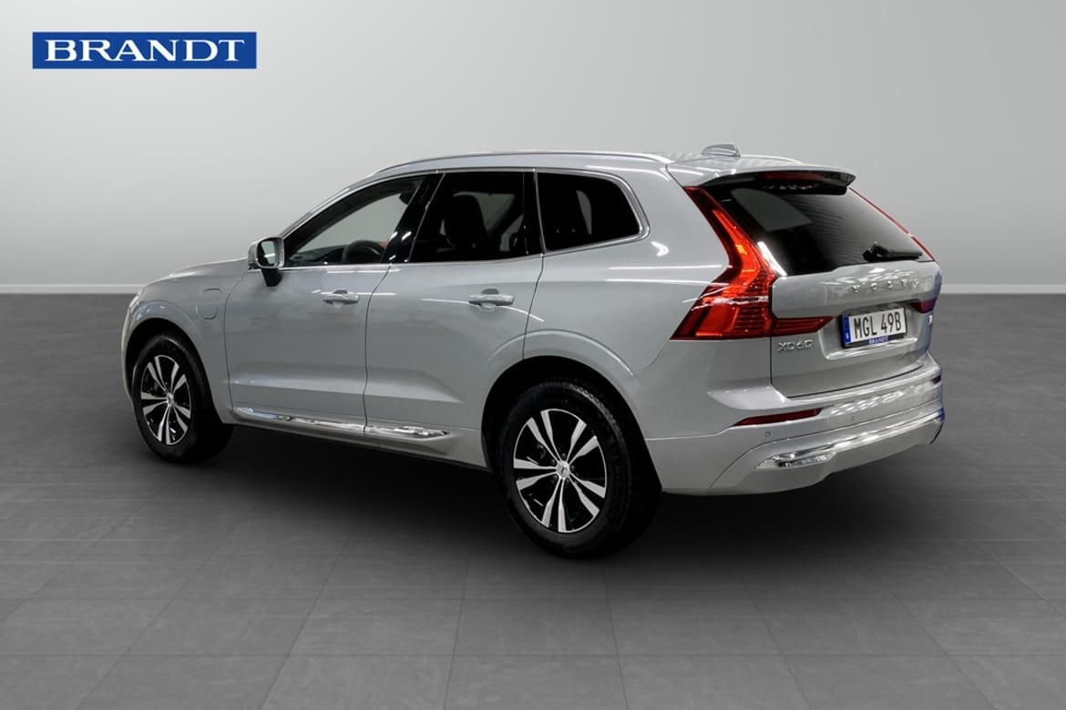 Volvo XC60 Recharge T6 II Core Edition 2024, bild 2/10